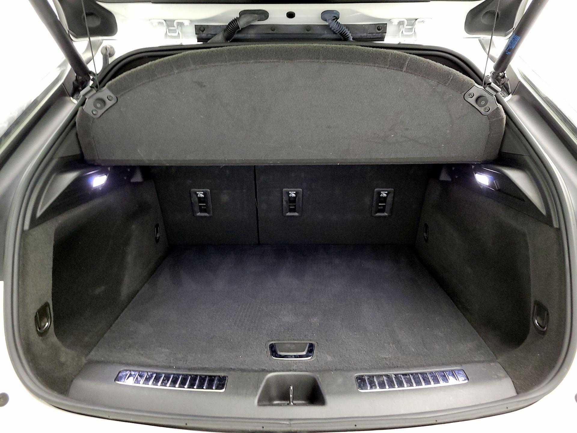 Thumbnail: 2023 Cadillac XT4 - 20