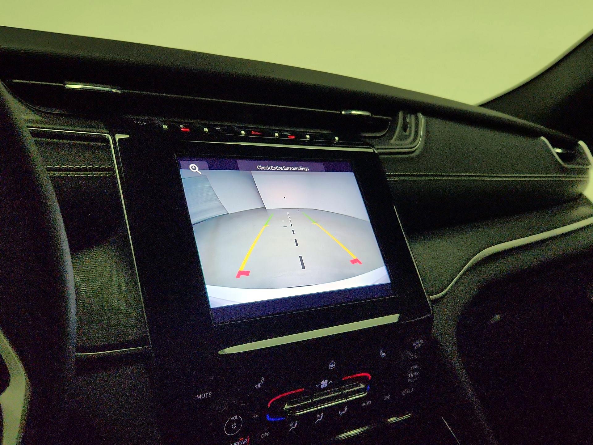 Thumbnail: 2023 Jeep Grand Cherokee - 14