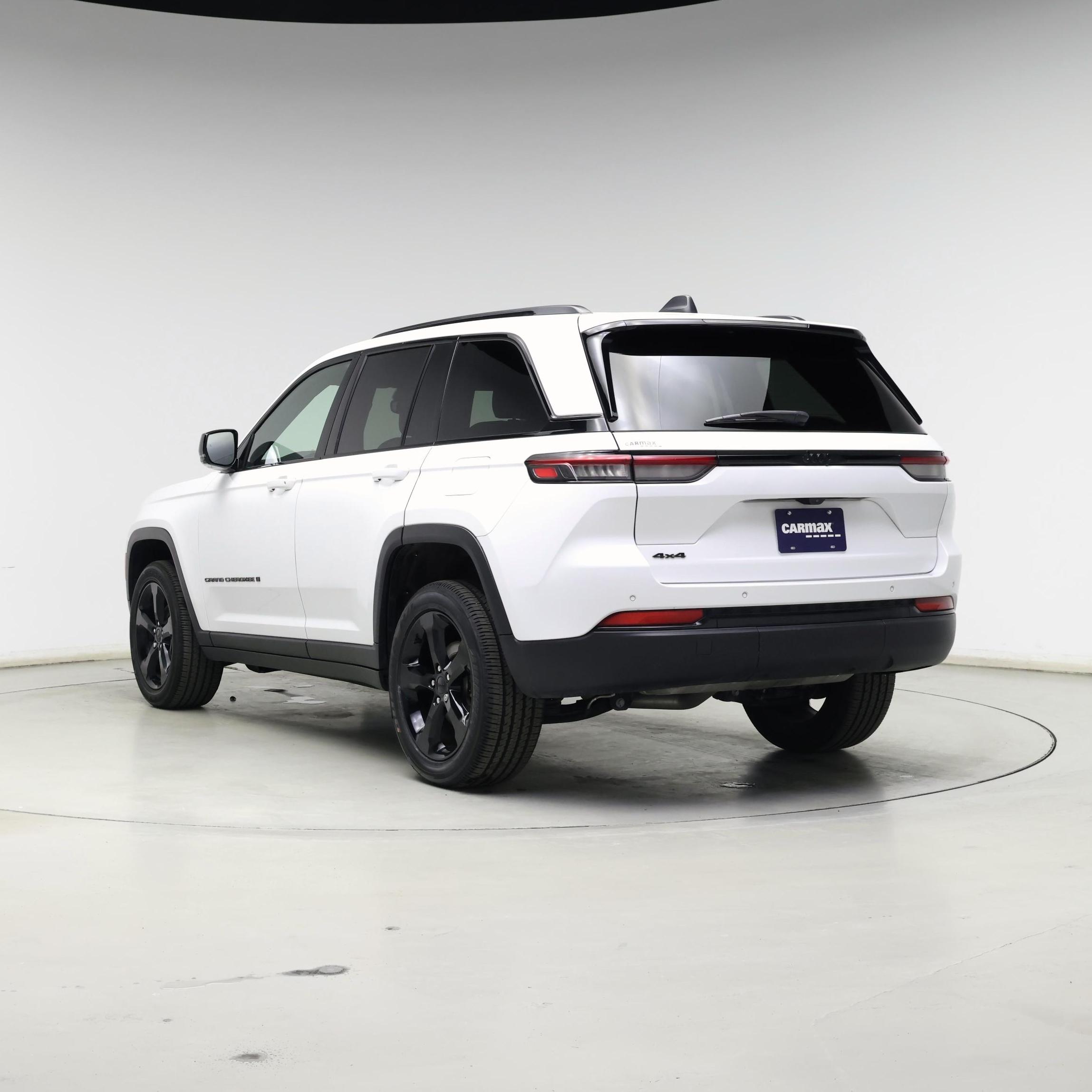 Thumbnail: 2023 Jeep Grand Cherokee - 2