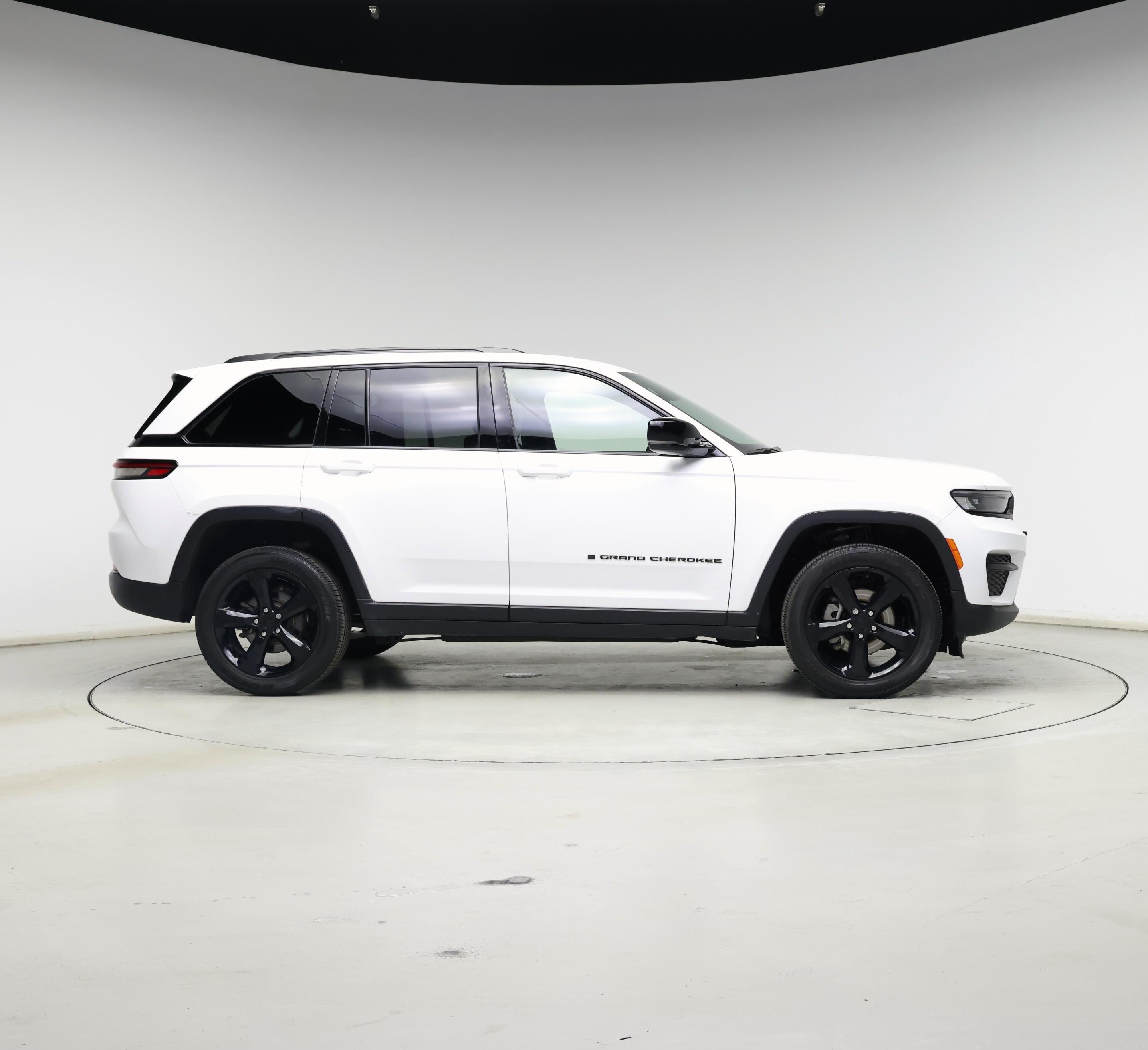 Thumbnail: 2023 Jeep Grand Cherokee - 7
