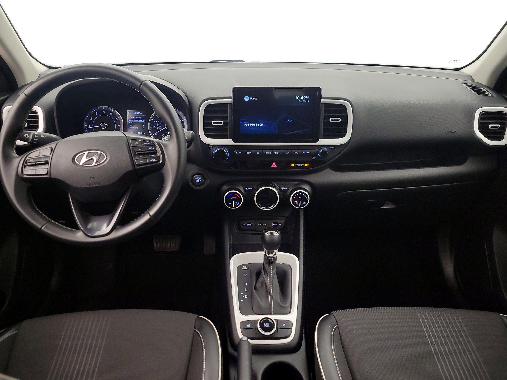 Thumbnail: 2022 Hyundai Venue - 9