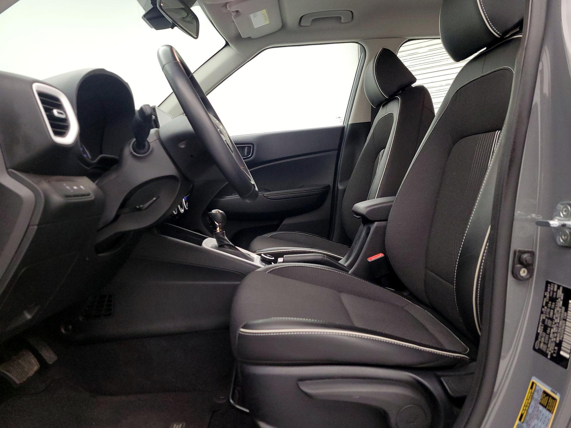 Thumbnail: 2022 Hyundai Venue - 11