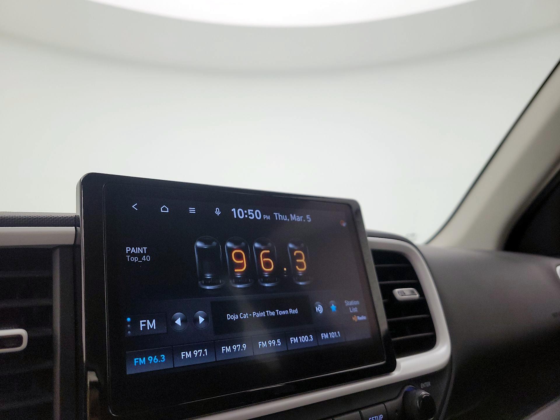 Thumbnail: 2022 Hyundai Venue - 16