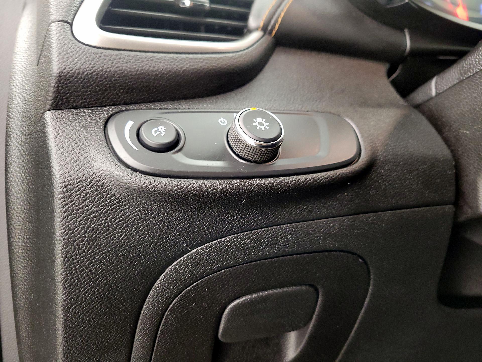 Thumbnail: 2020 Chevrolet Trax - 13