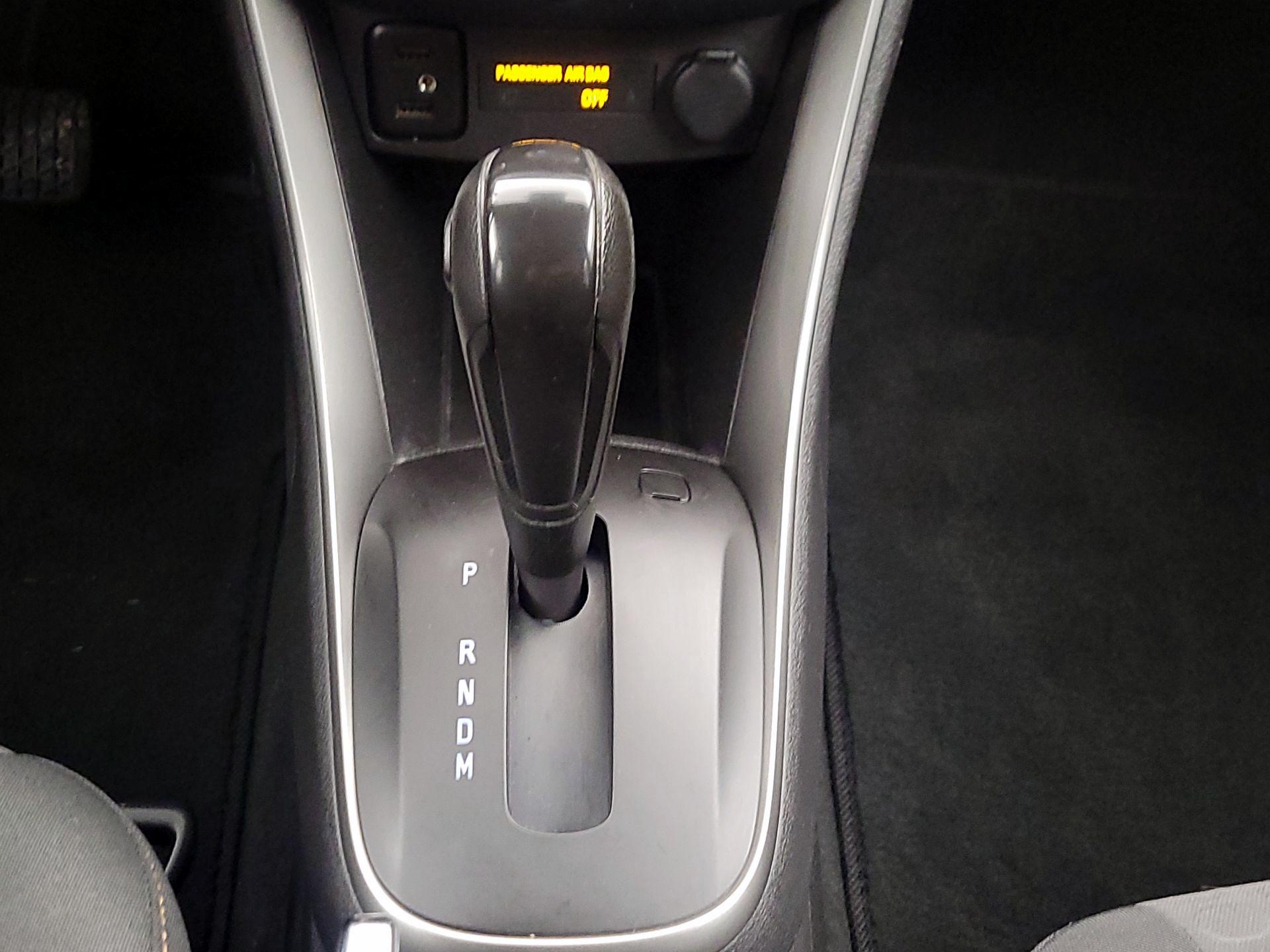 Thumbnail: 2020 Chevrolet Trax - 17