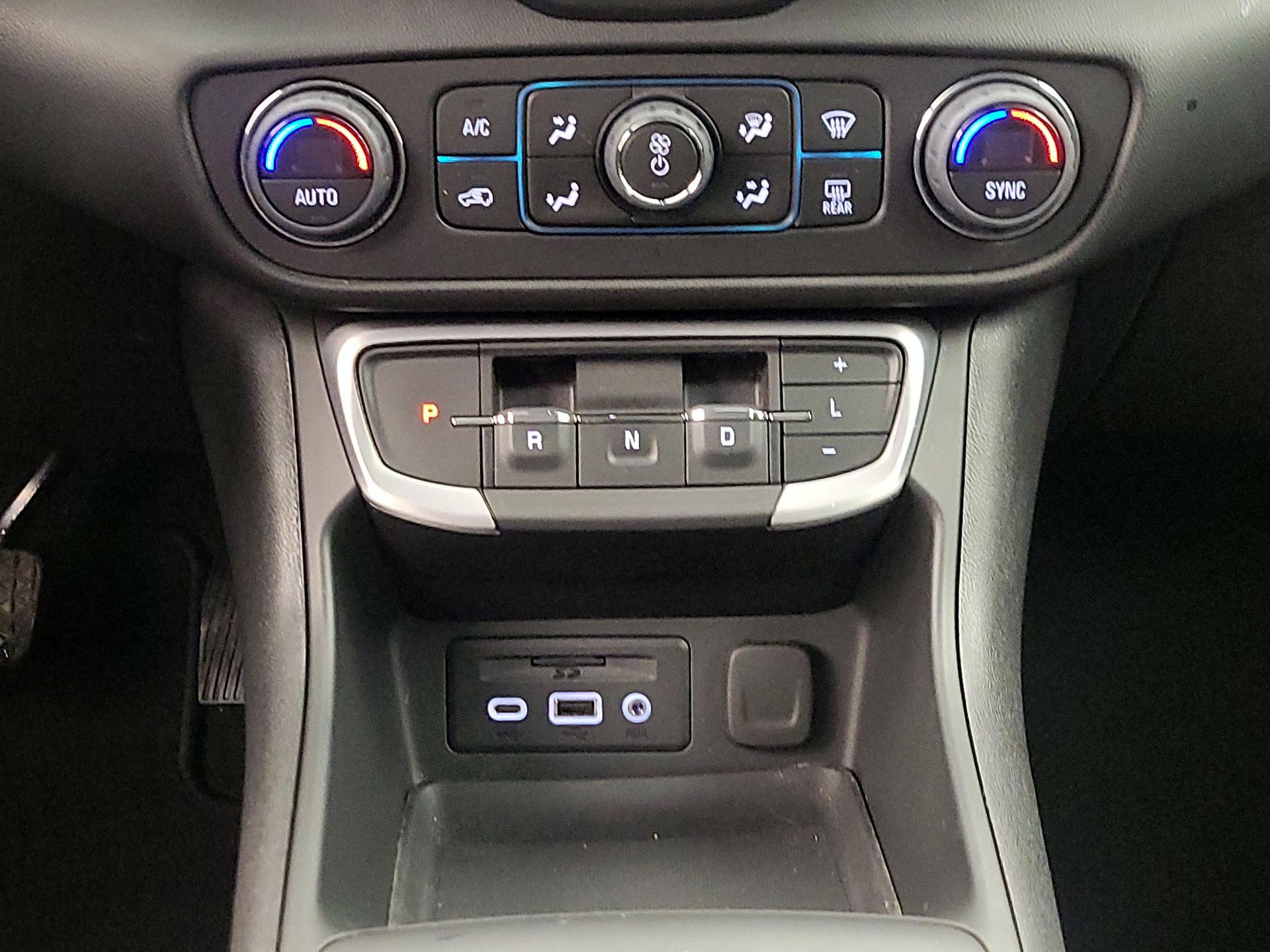 Thumbnail: 2022 GMC Terrain - 18