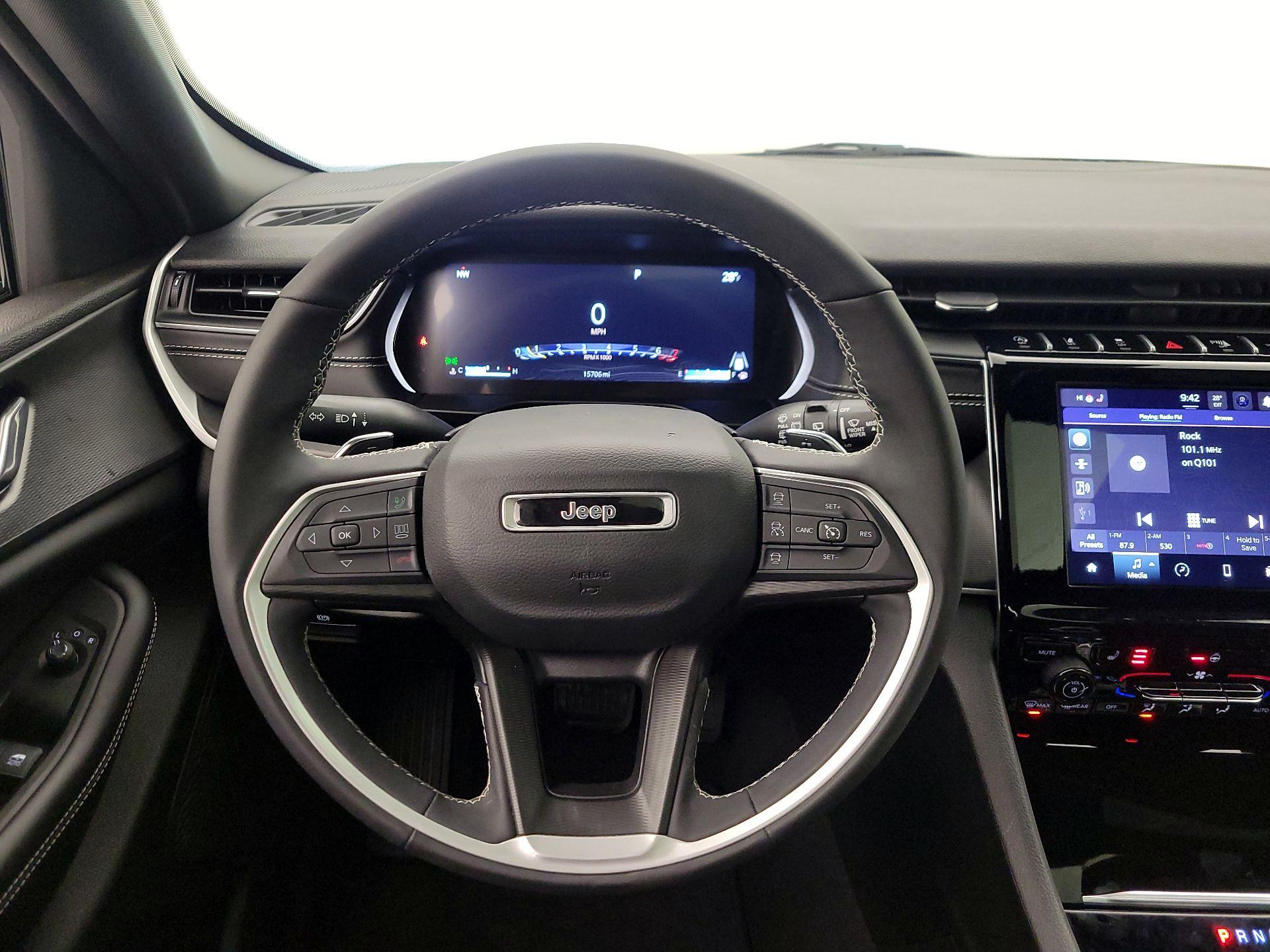 Thumbnail: 2024 Jeep Grand Cherokee - 10