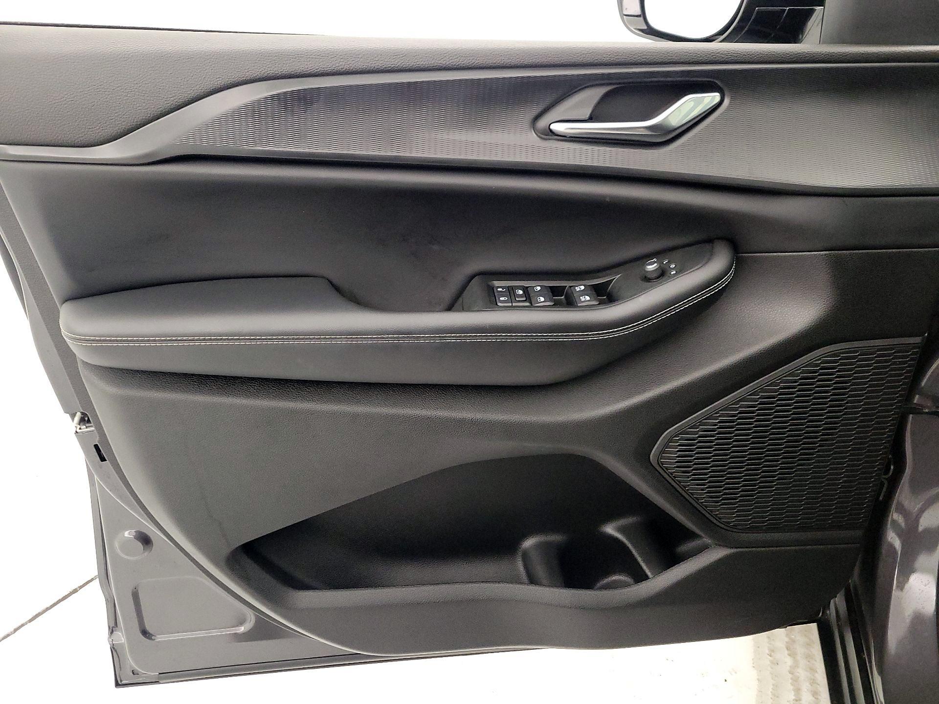 Thumbnail: 2024 Jeep Grand Cherokee - 12