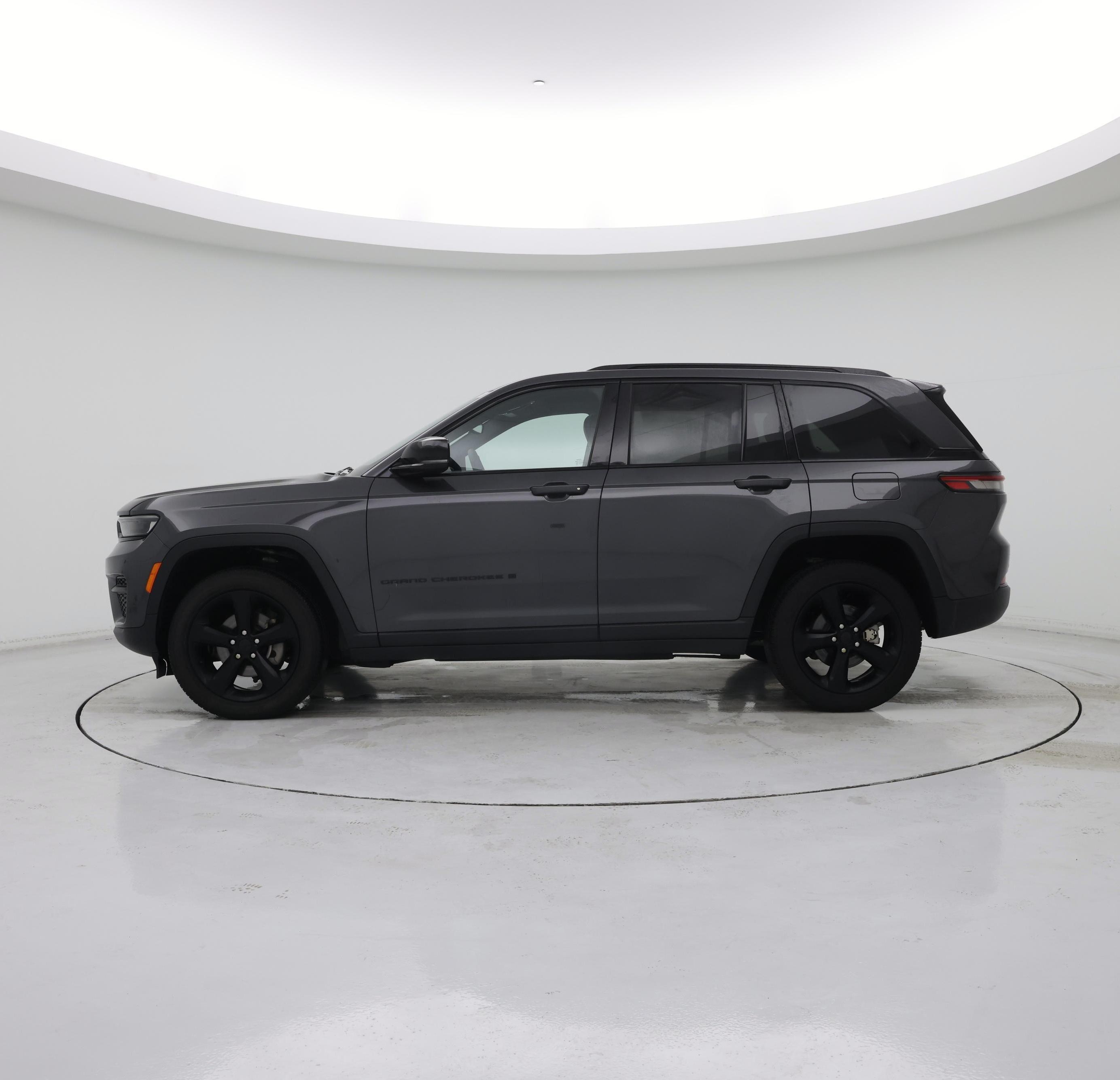 Thumbnail: 2024 Jeep Grand Cherokee - 3