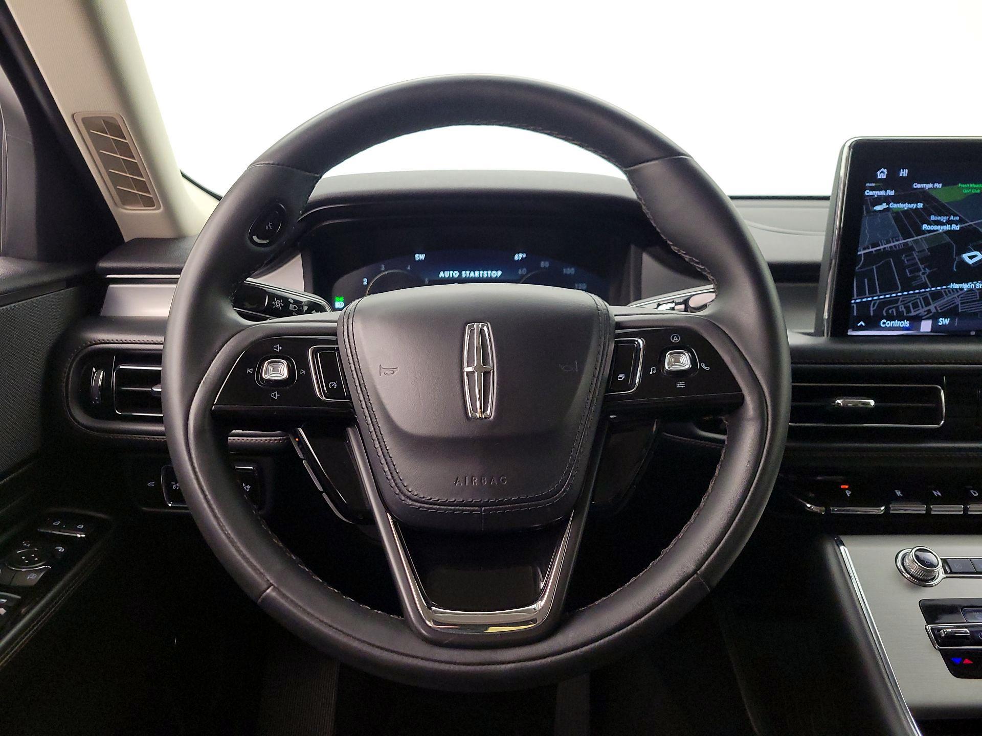 Thumbnail: 2023 Lincoln Aviator - 10