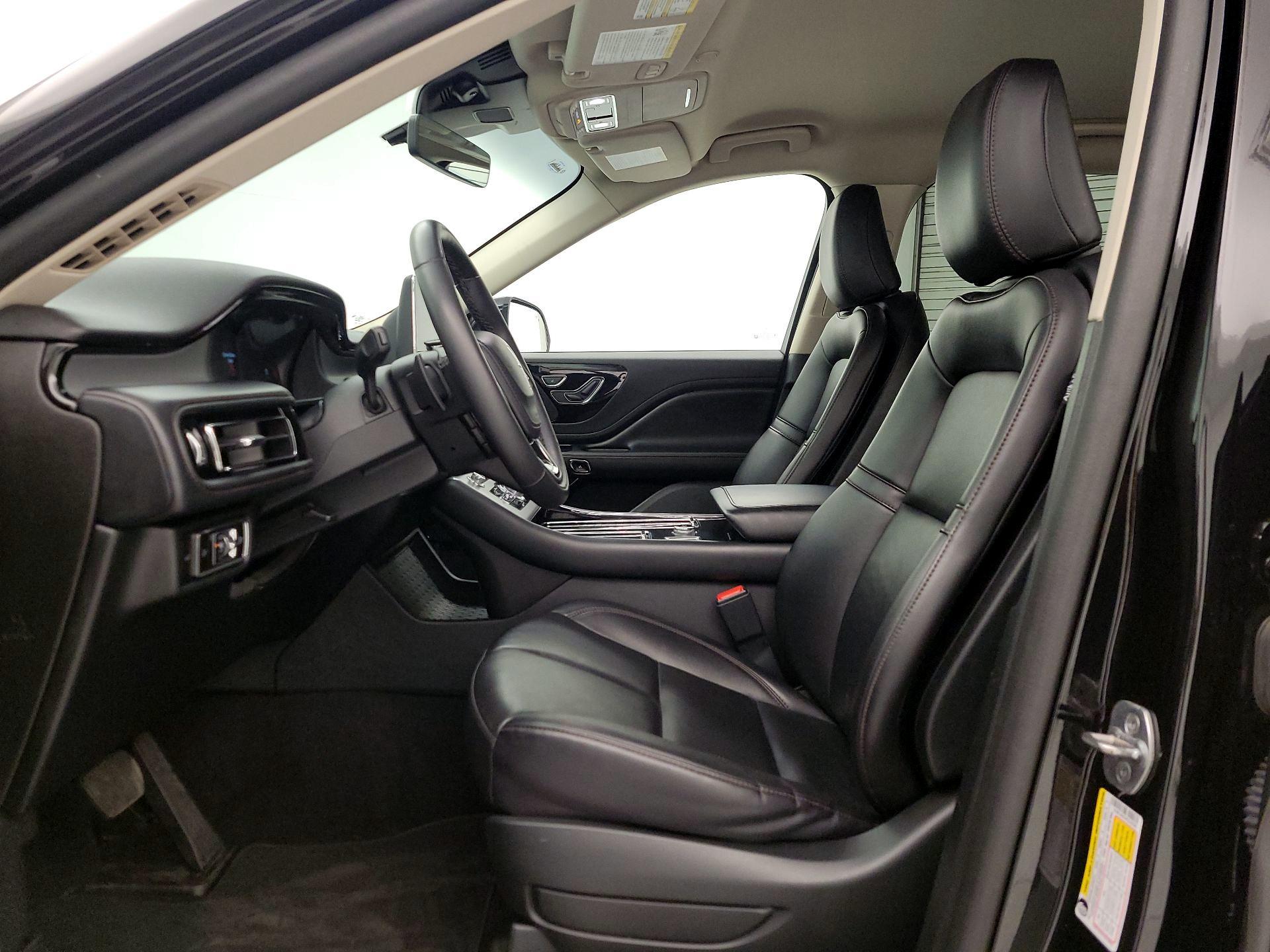 Thumbnail: 2023 Lincoln Aviator - 11