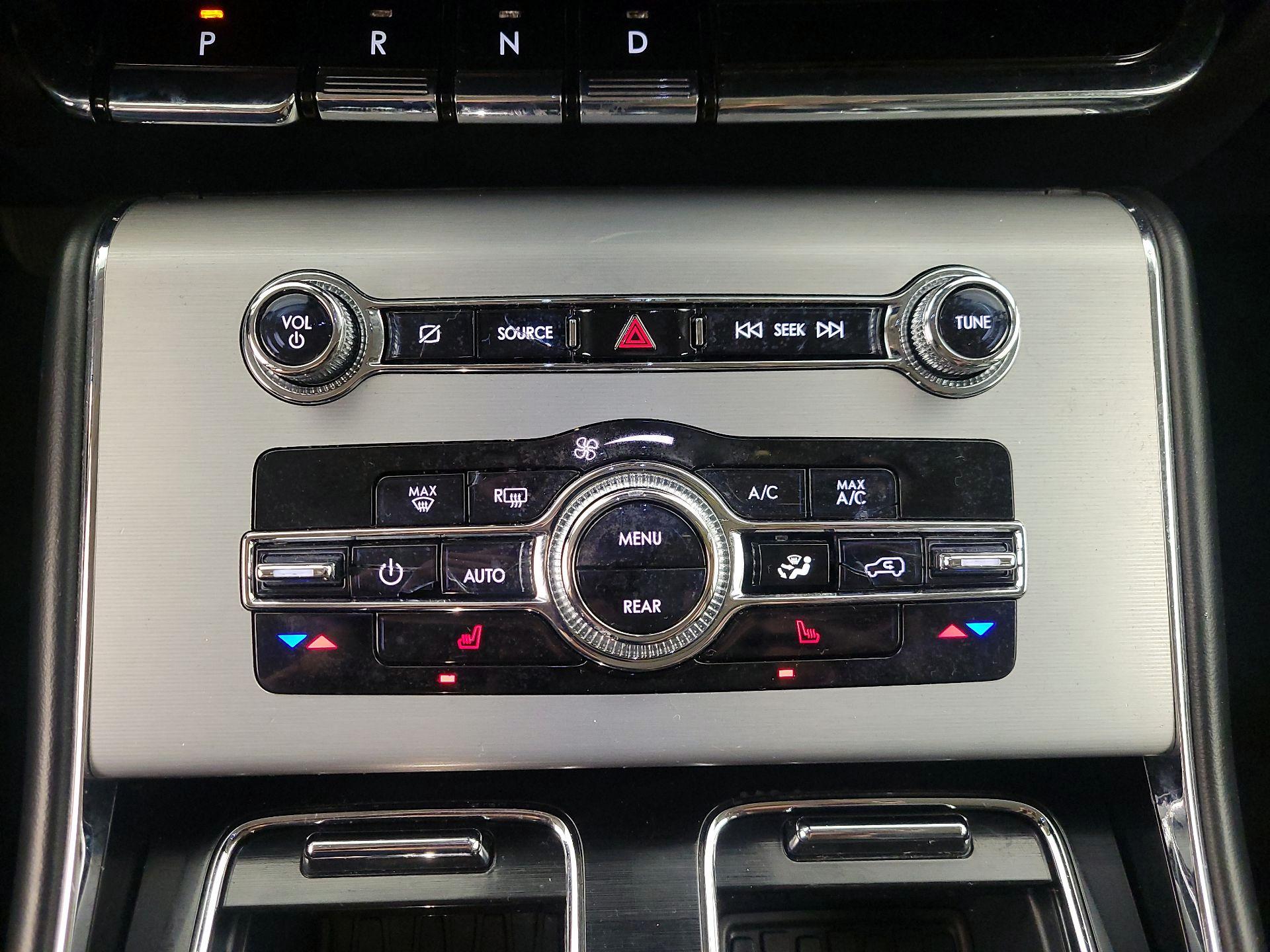 Thumbnail: 2023 Lincoln Aviator - 17