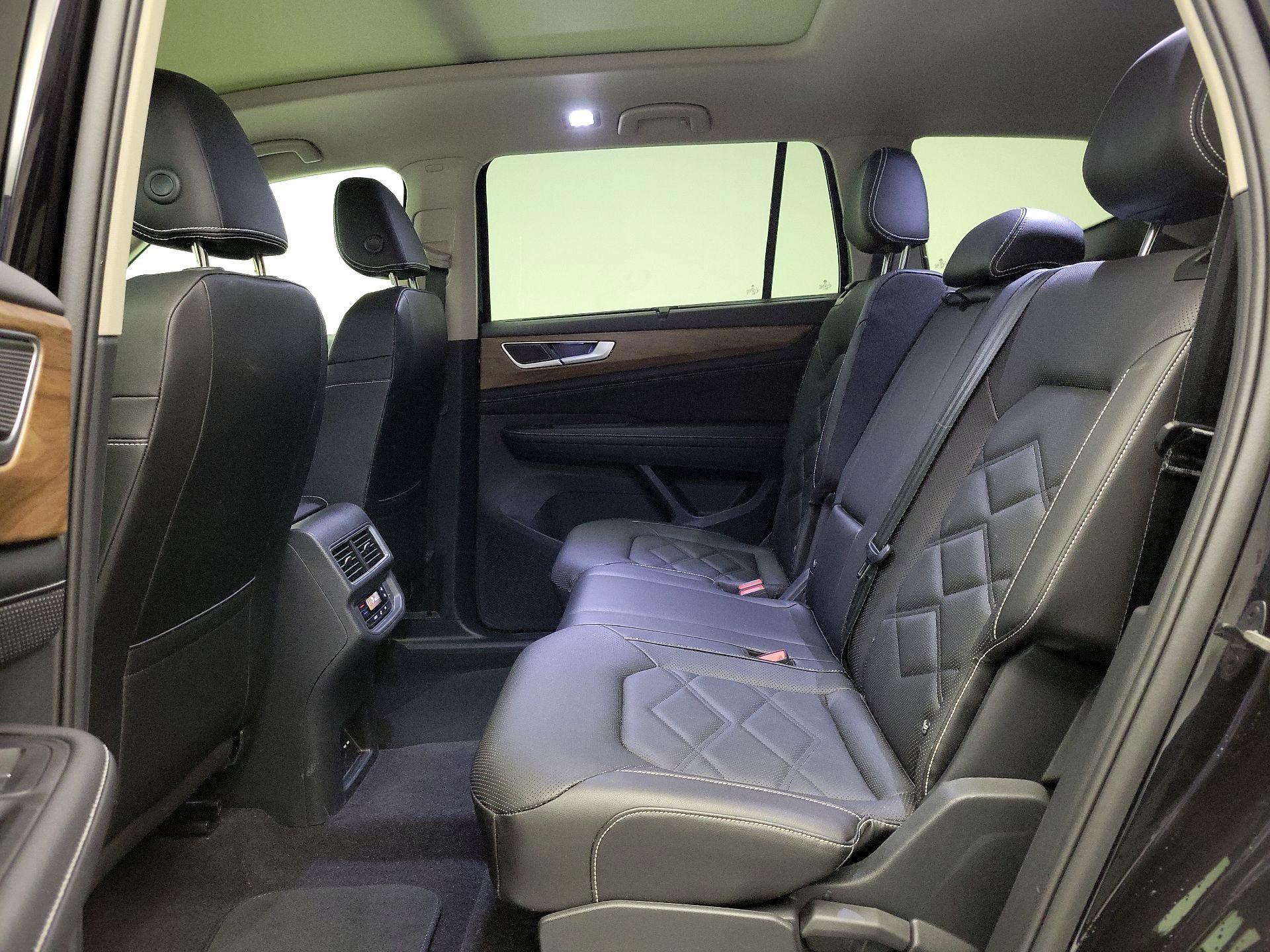 Thumbnail: 2024 Volkswagen Atlas - 20