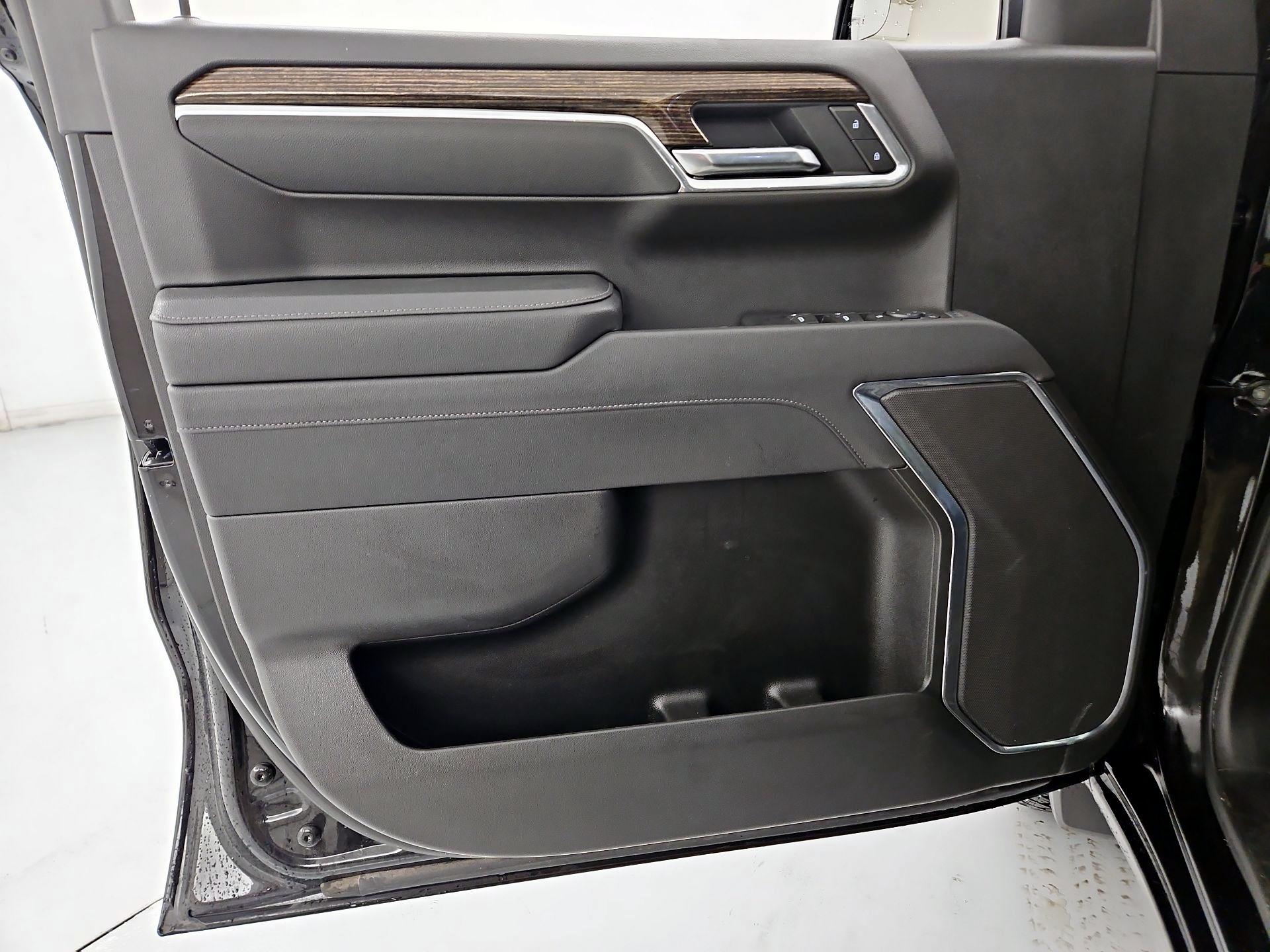 Thumbnail: 2025 GMC Sierra 1500 - 12