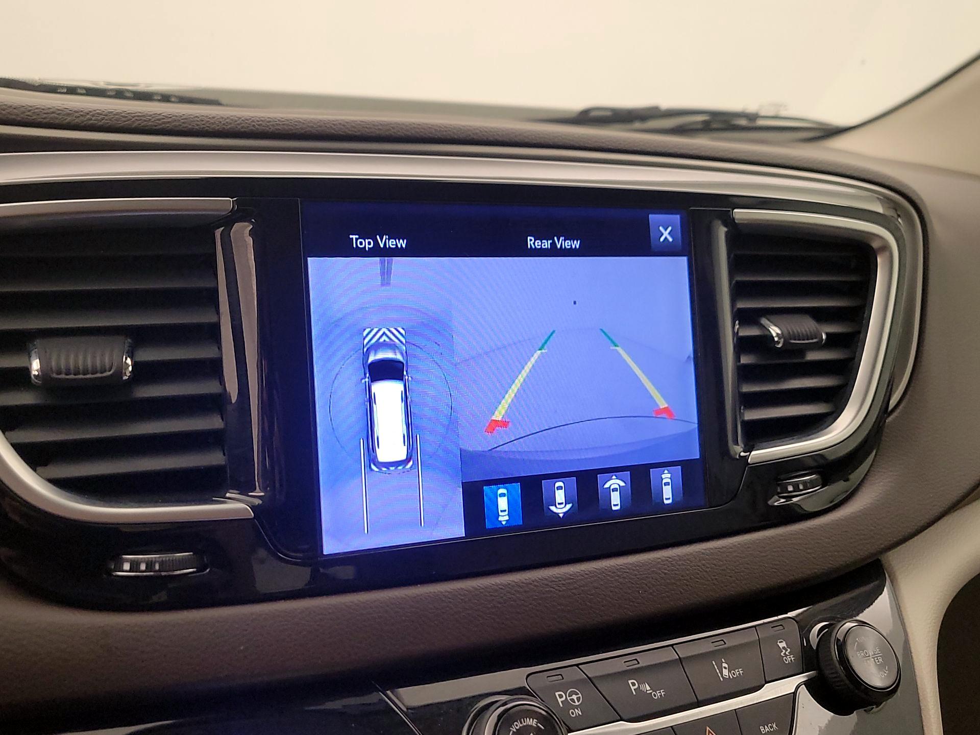 Thumbnail: 2017 Chrysler Pacifica - 14