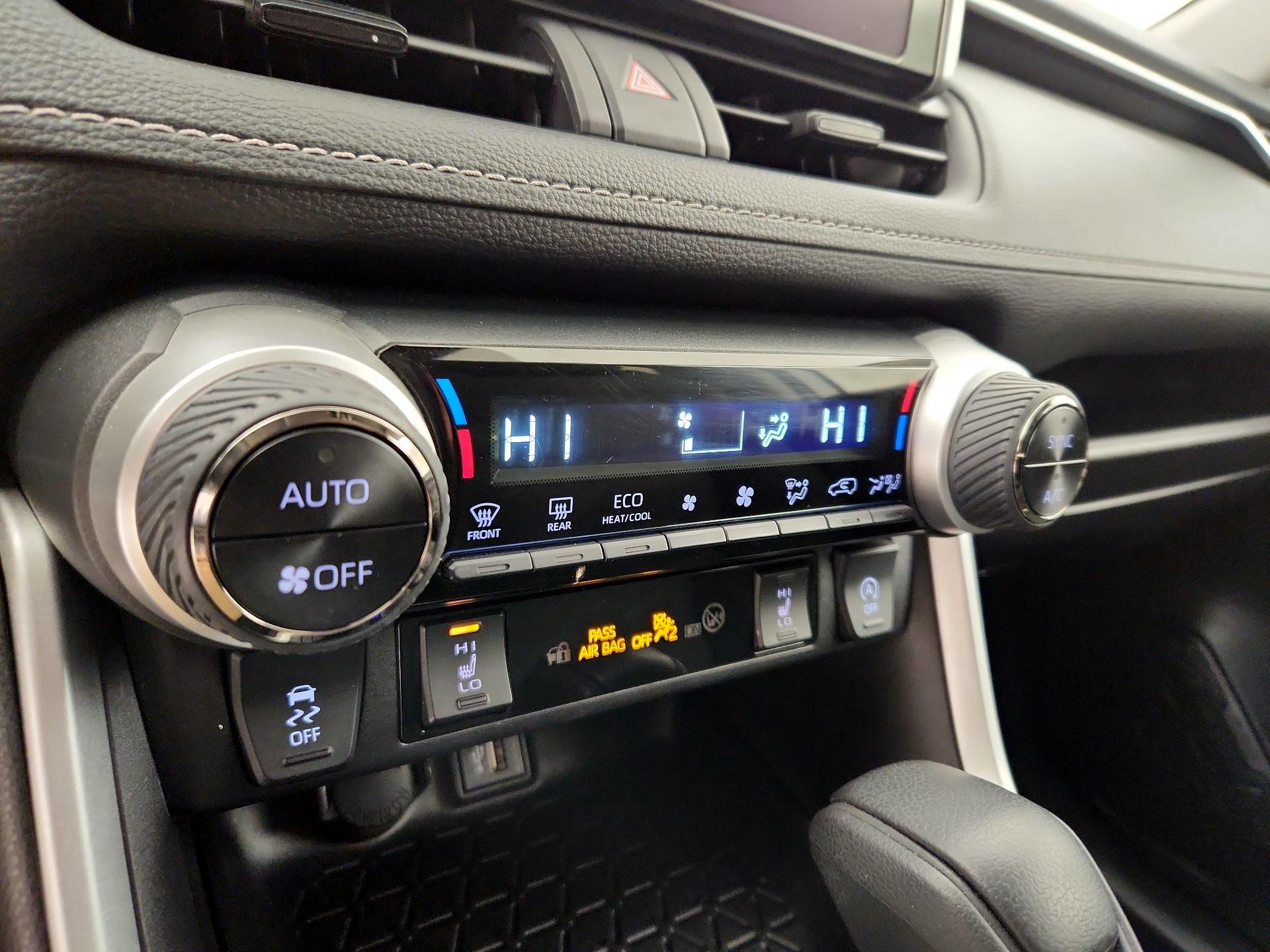 Thumbnail: 2024 Toyota RAV4 - 16