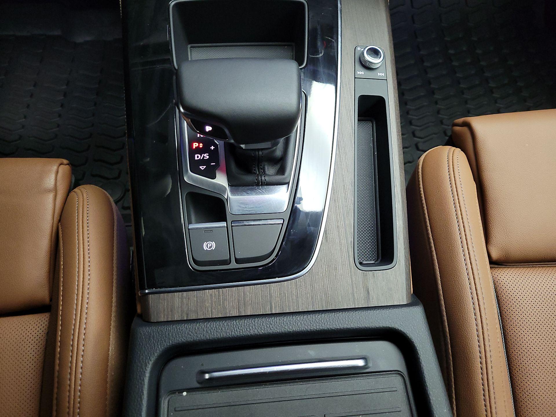Thumbnail: 2024 Audi Q5 - 17