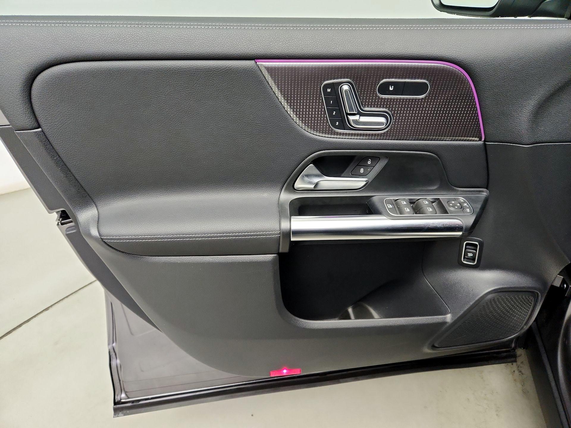 Thumbnail: 2023 Mercedes-Benz GLA - 12