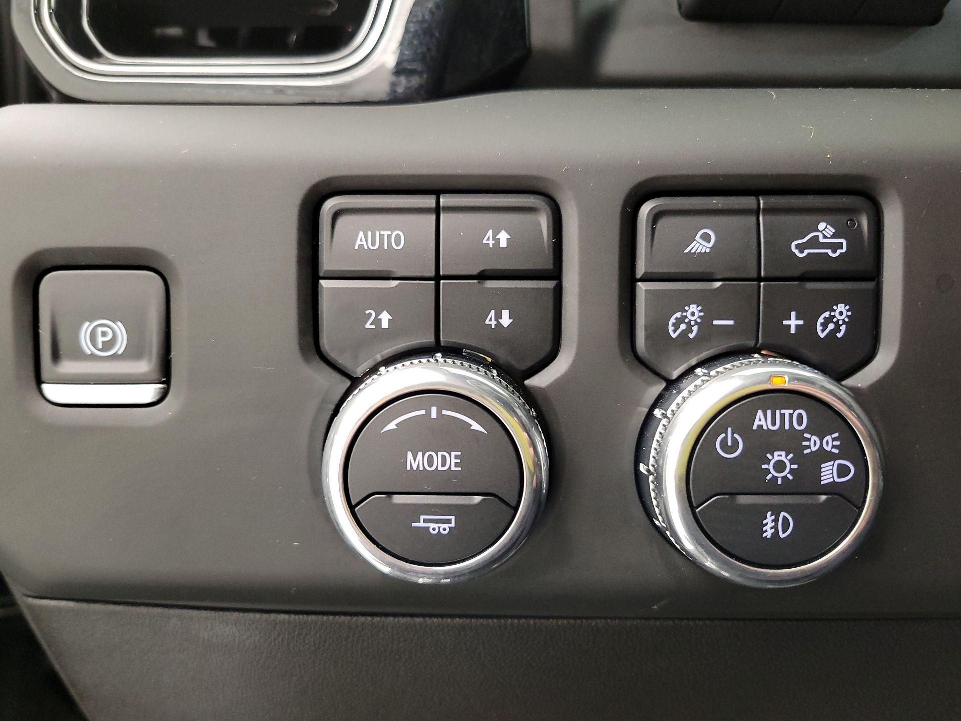 Thumbnail: 2025 GMC Sierra 1500 - 13