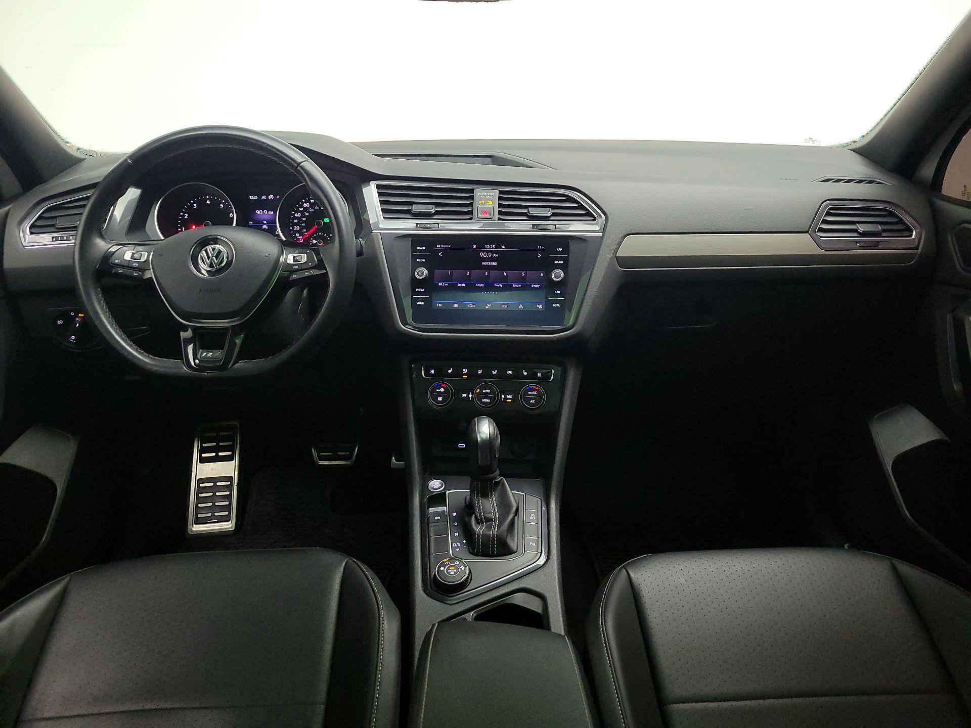 Thumbnail: 2021 Volkswagen Tiguan - 9