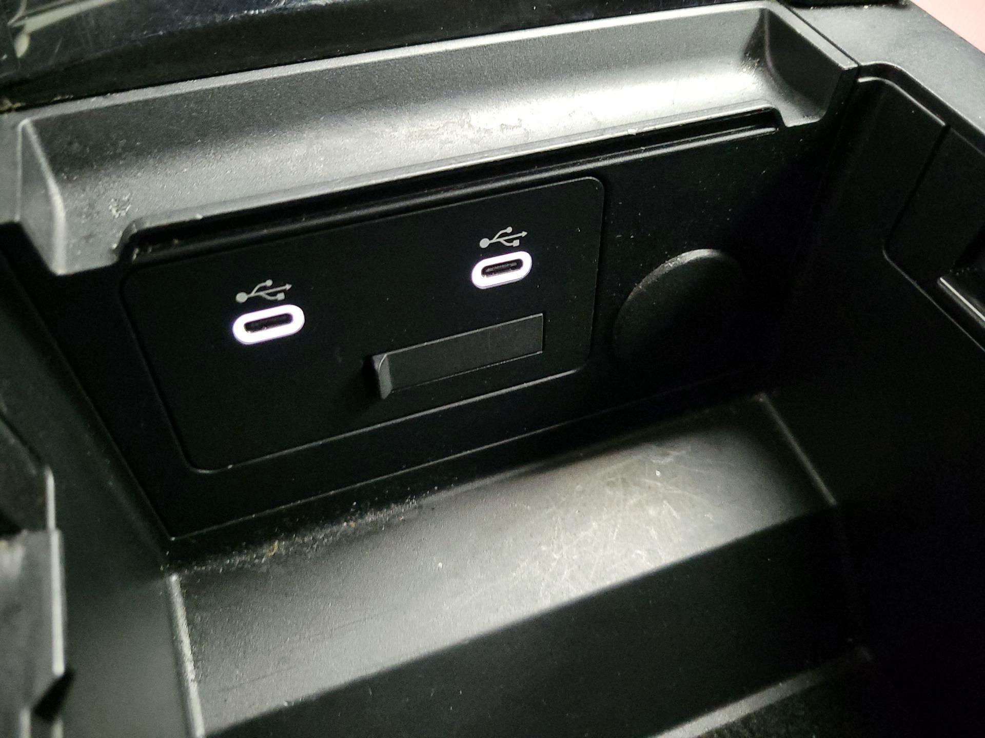 Thumbnail: 2025 Mazda Mazda3 - 17