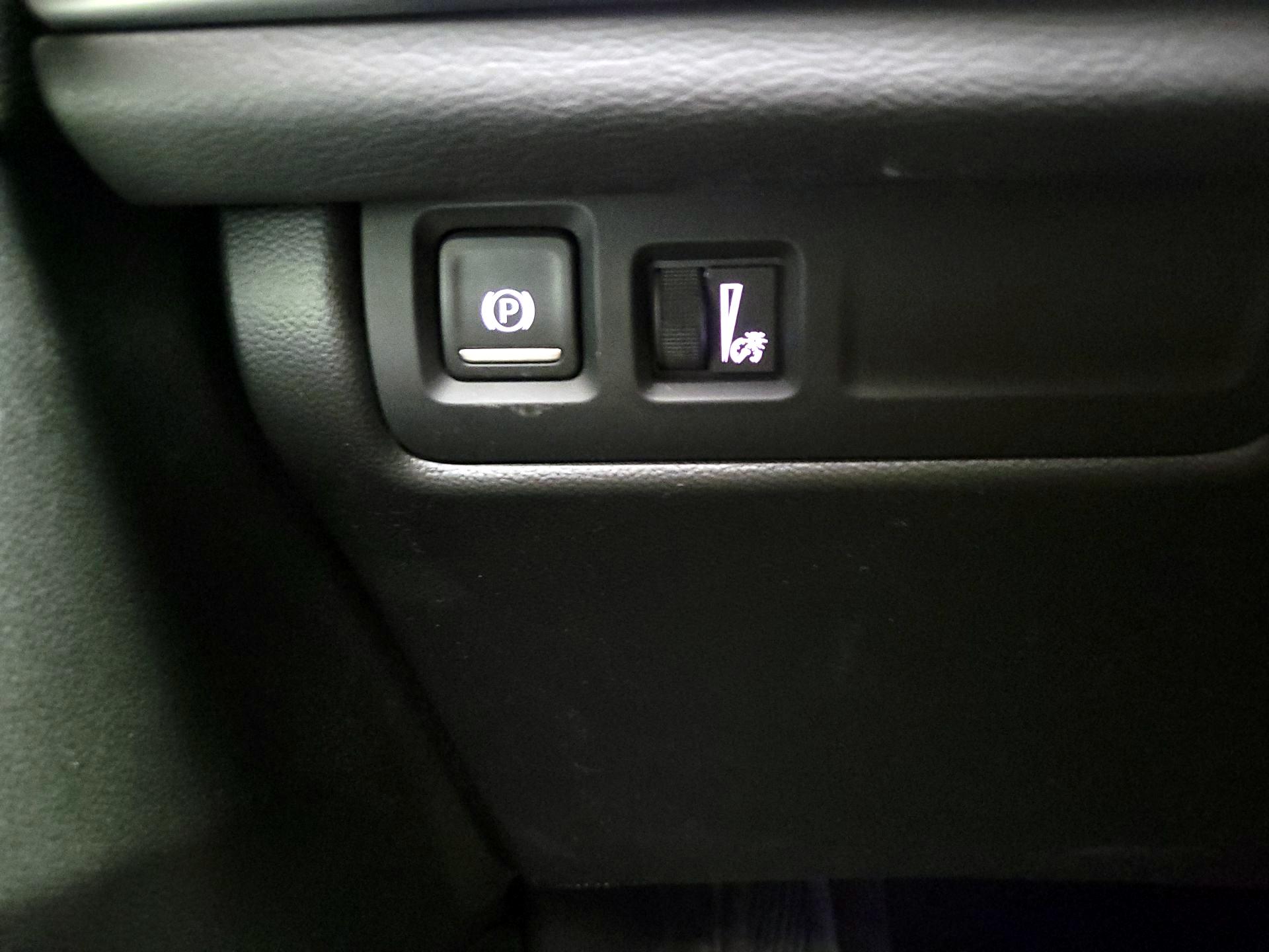 Thumbnail: 2024 Cadillac XT4 - 13