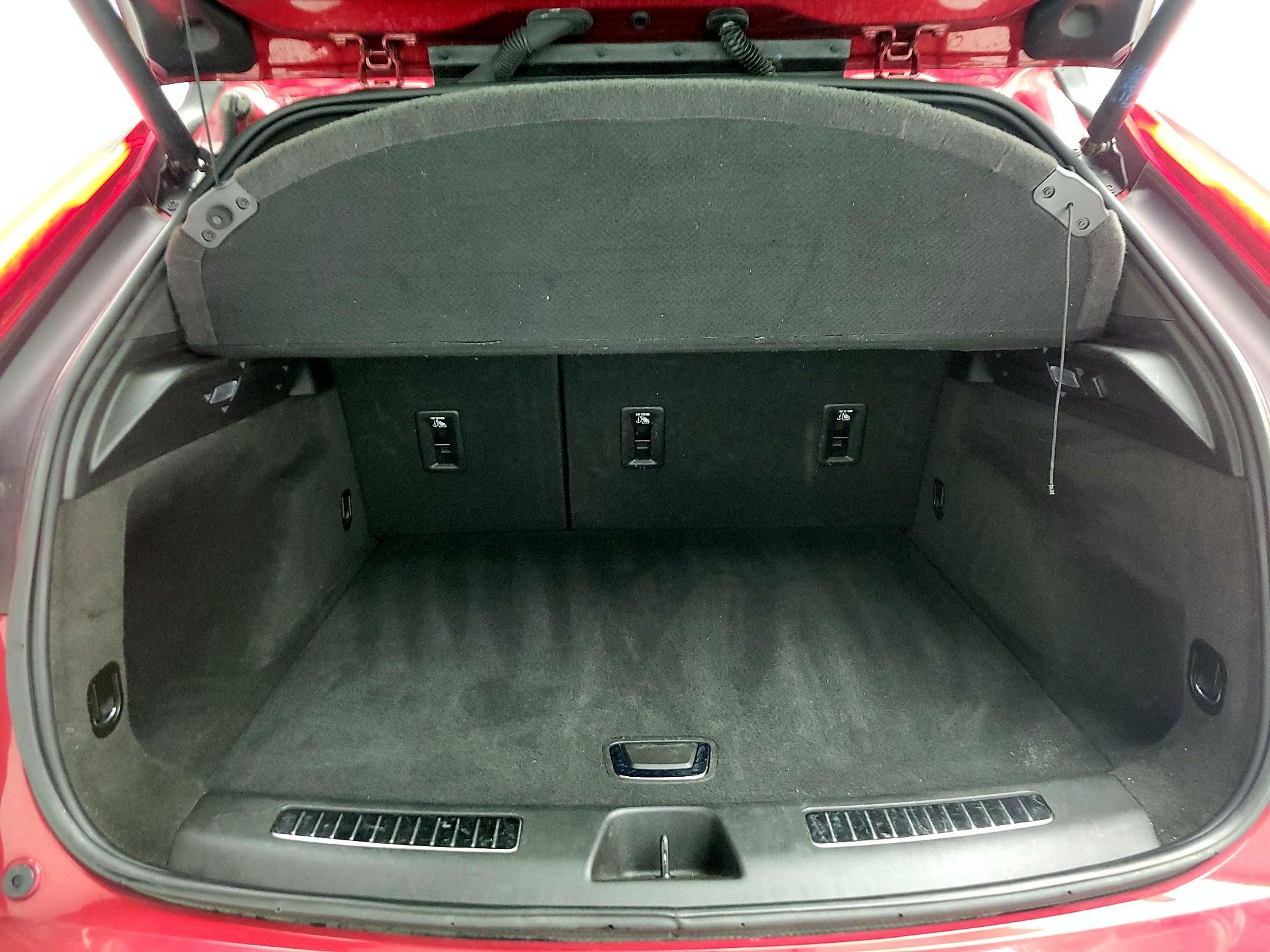 Thumbnail: 2024 Cadillac XT4 - 20