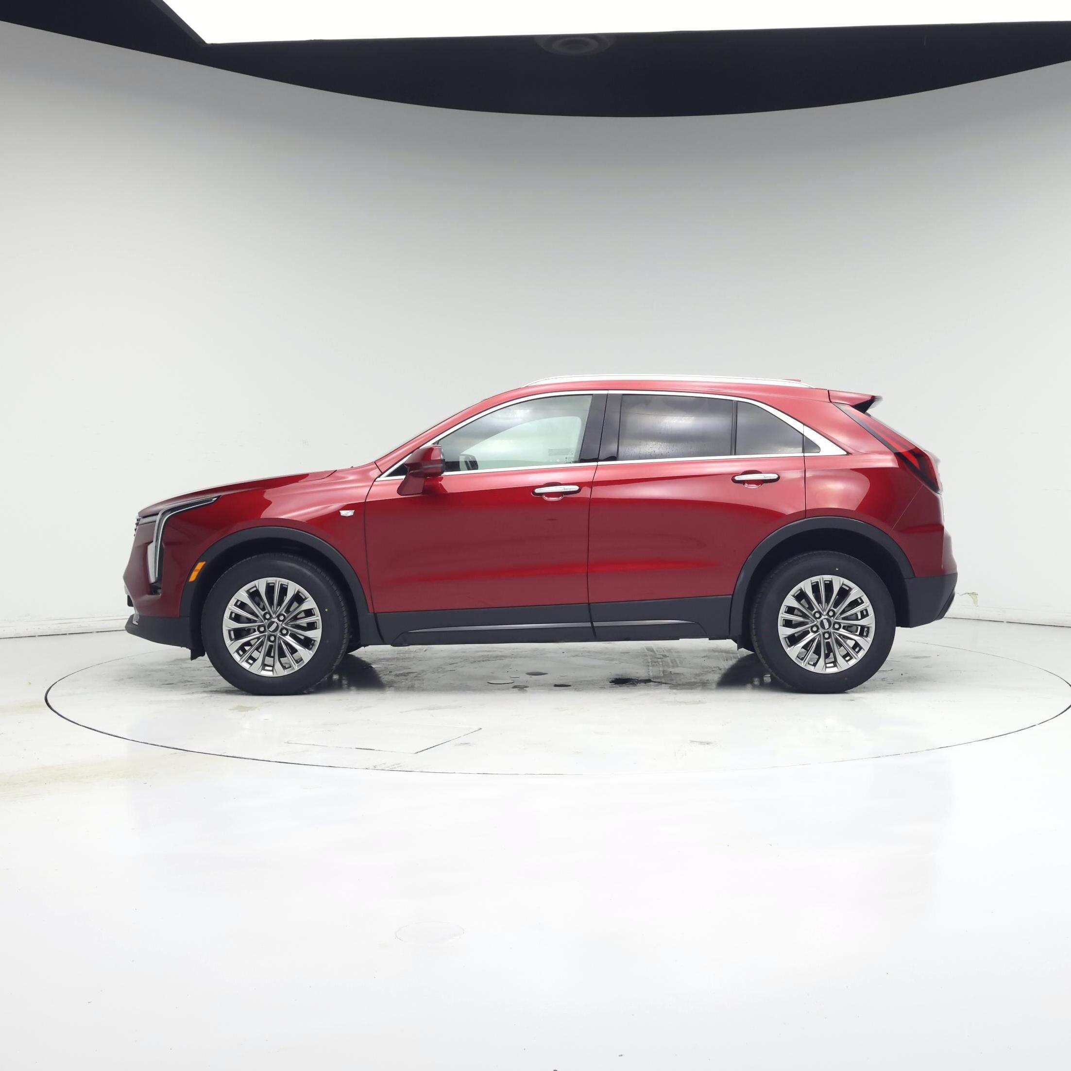 Thumbnail: 2024 Cadillac XT4 - 3