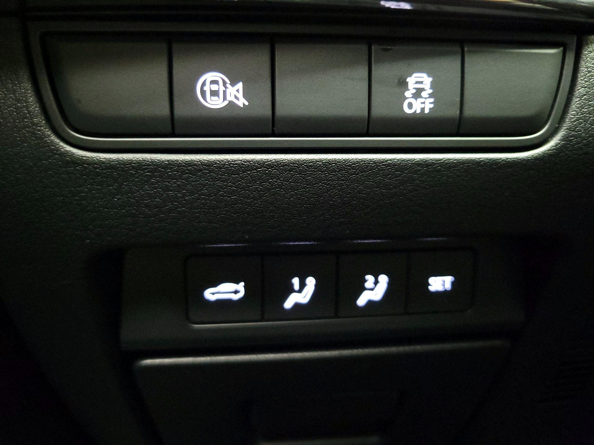 Thumbnail: 2025 Mazda Mazda3 - 13