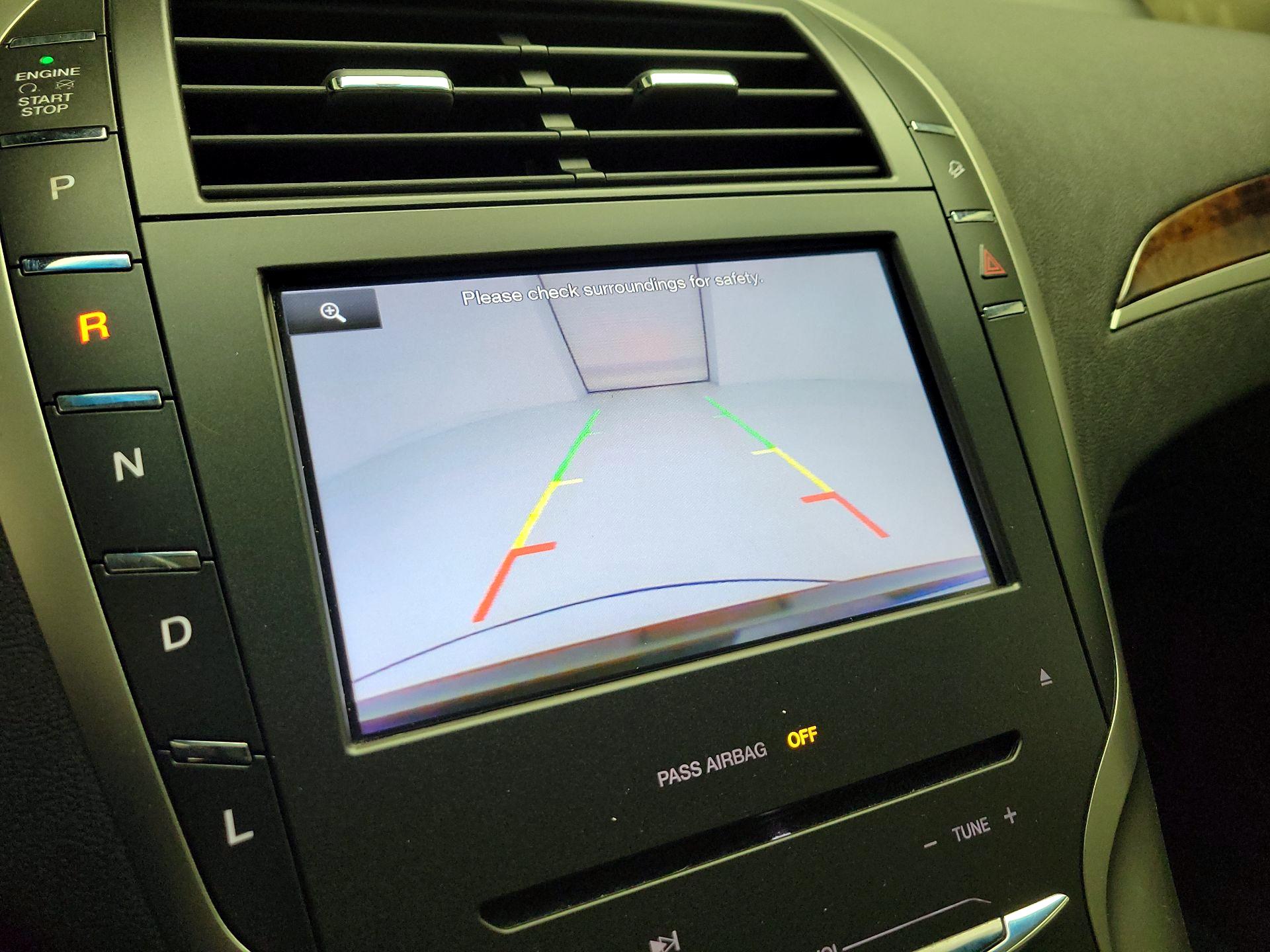 Thumbnail: 2014 Lincoln MKZ - 15