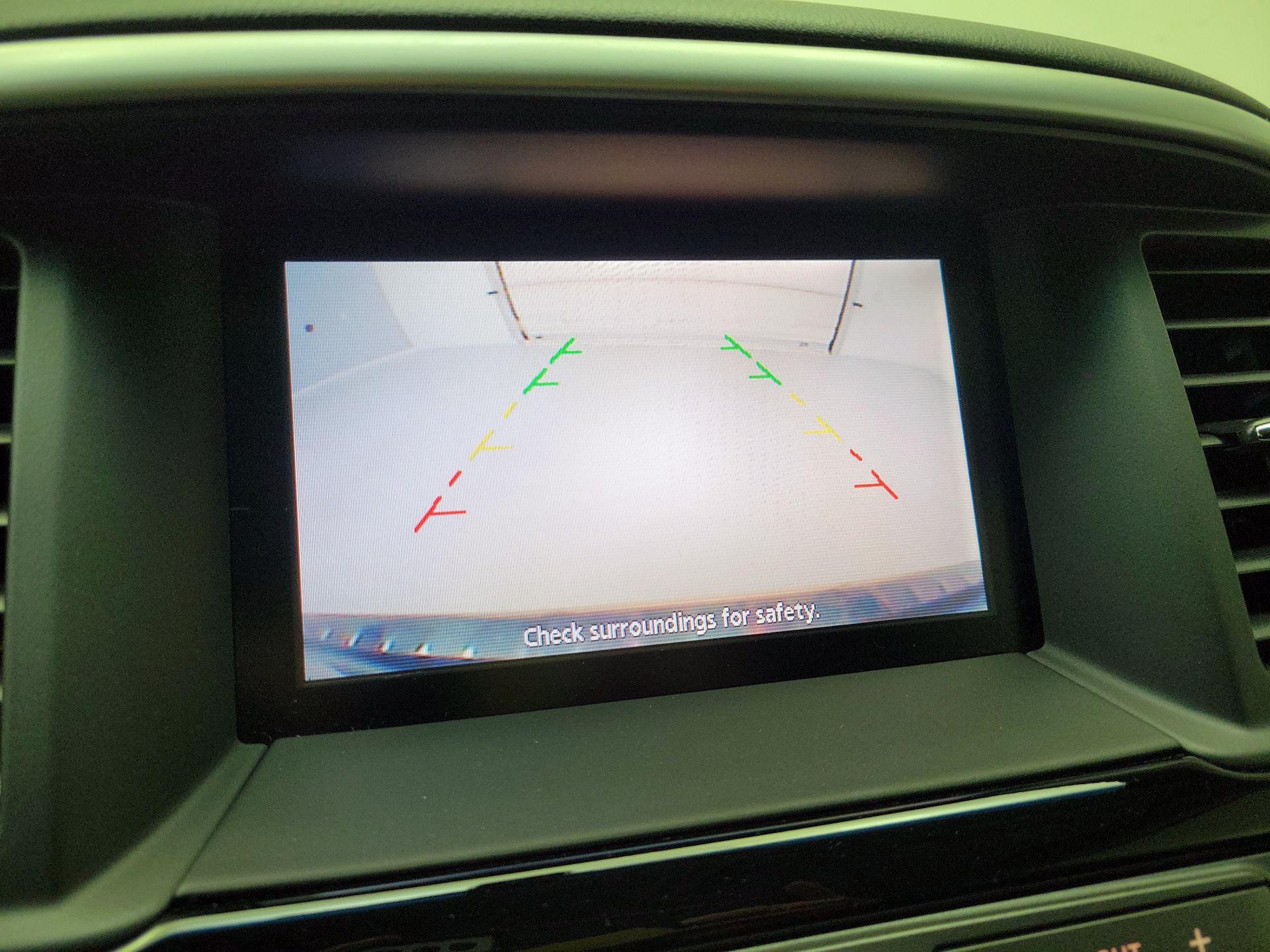 Thumbnail: 2016 Nissan Pathfinder - 14