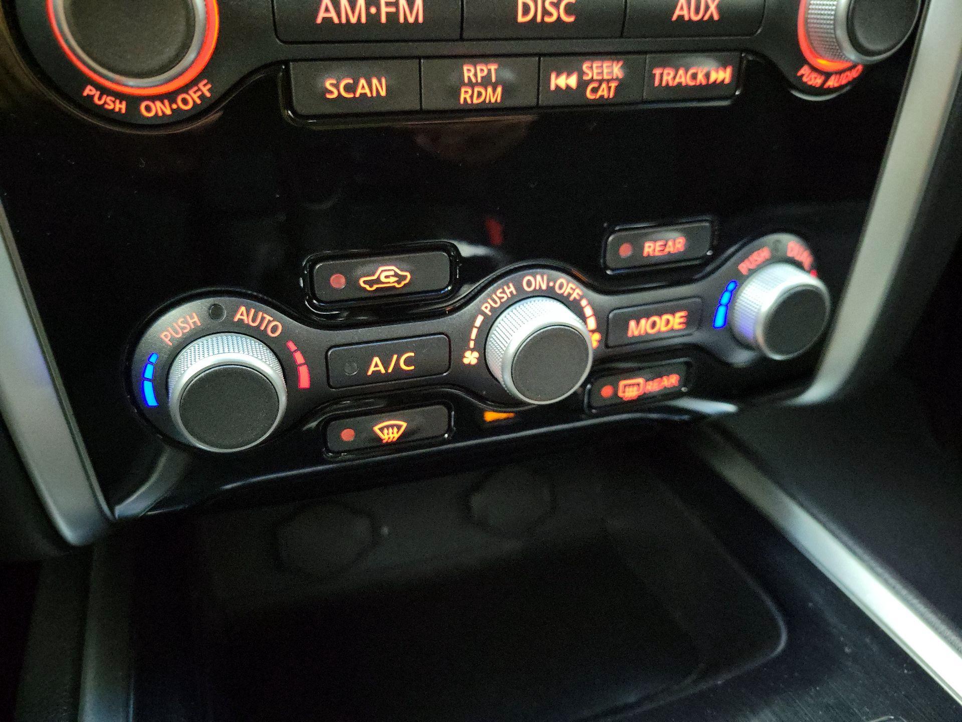 Thumbnail: 2016 Nissan Pathfinder - 16