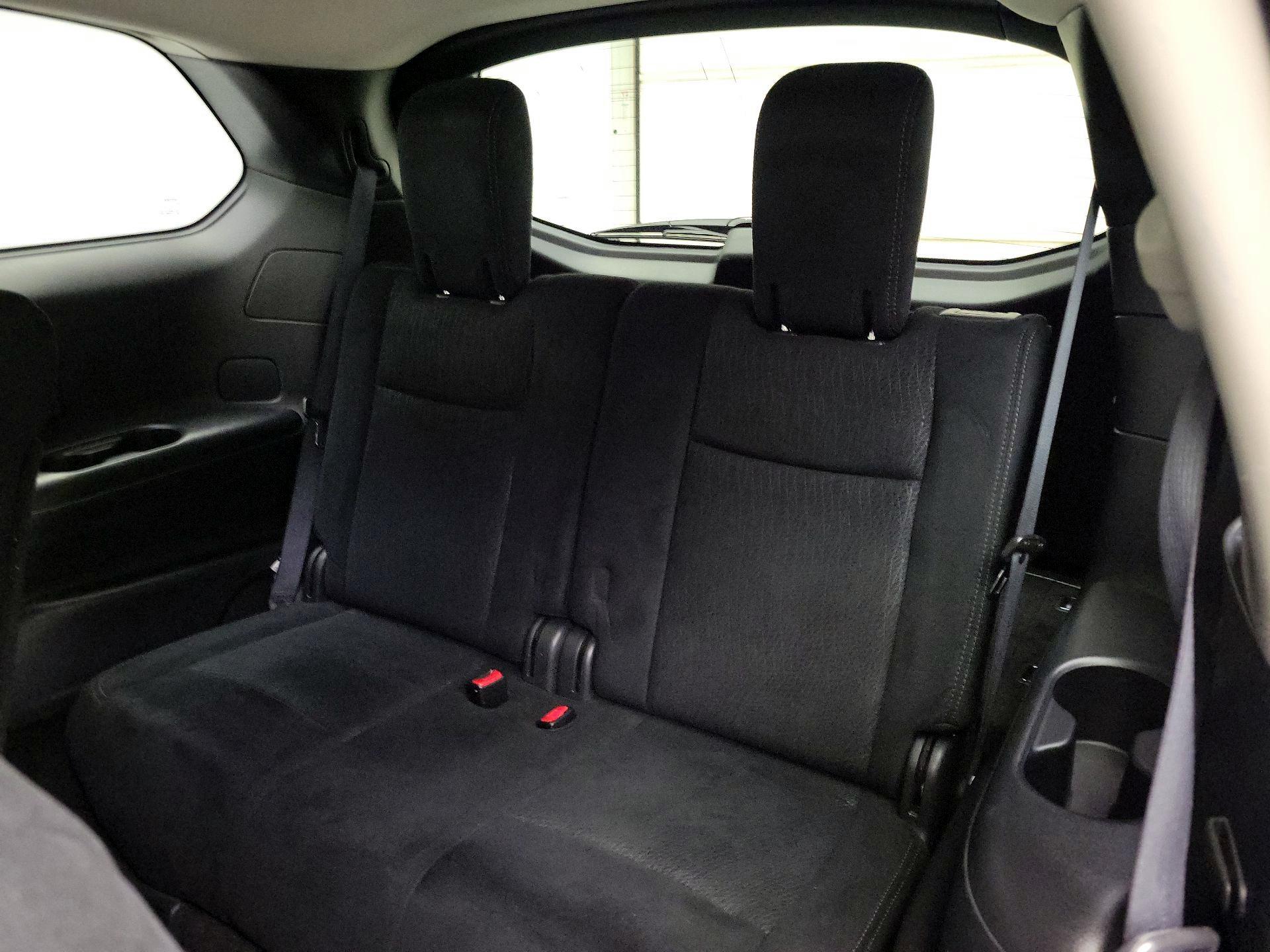 Thumbnail: 2016 Nissan Pathfinder - 20