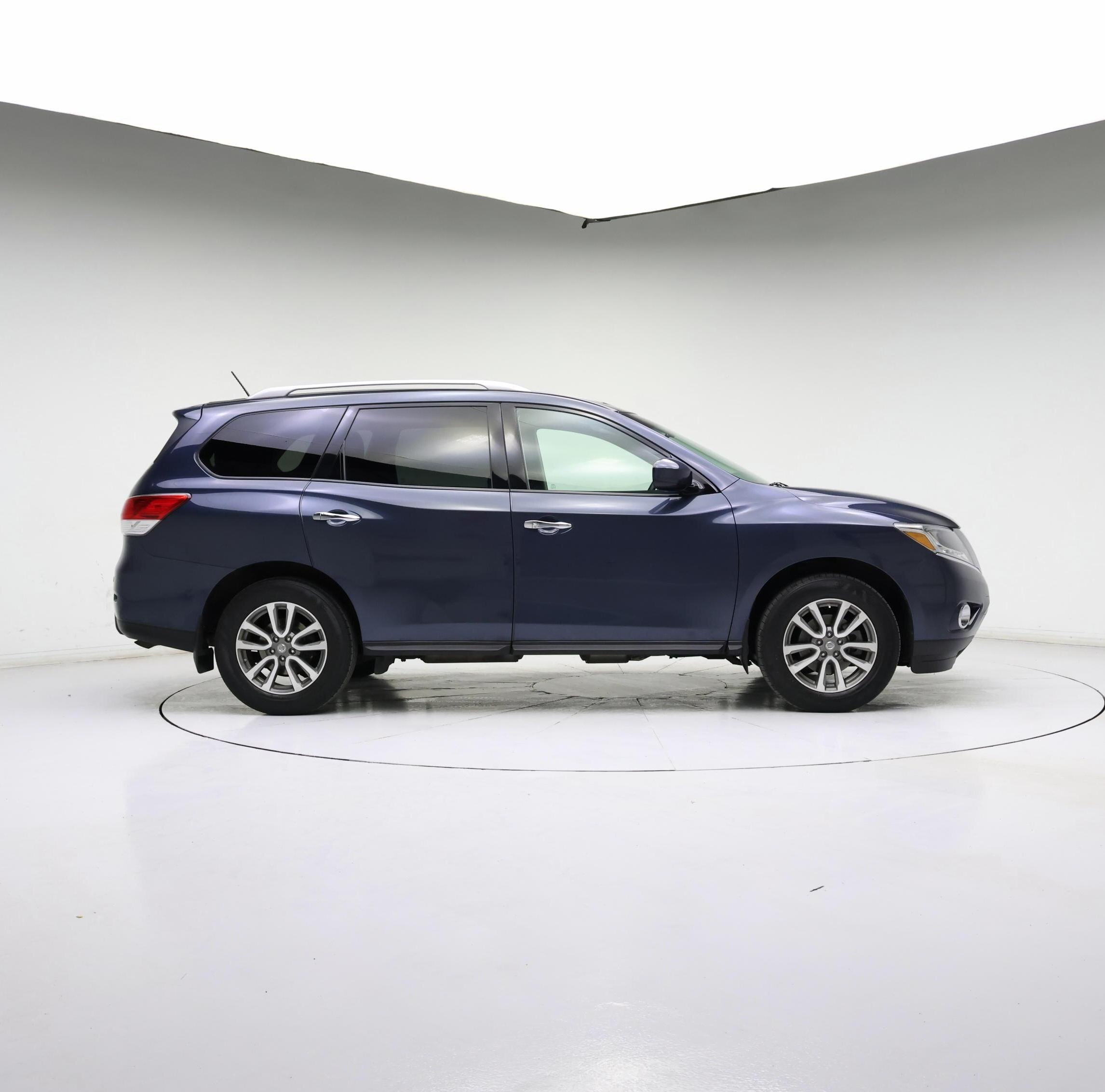 Thumbnail: 2016 Nissan Pathfinder - 7