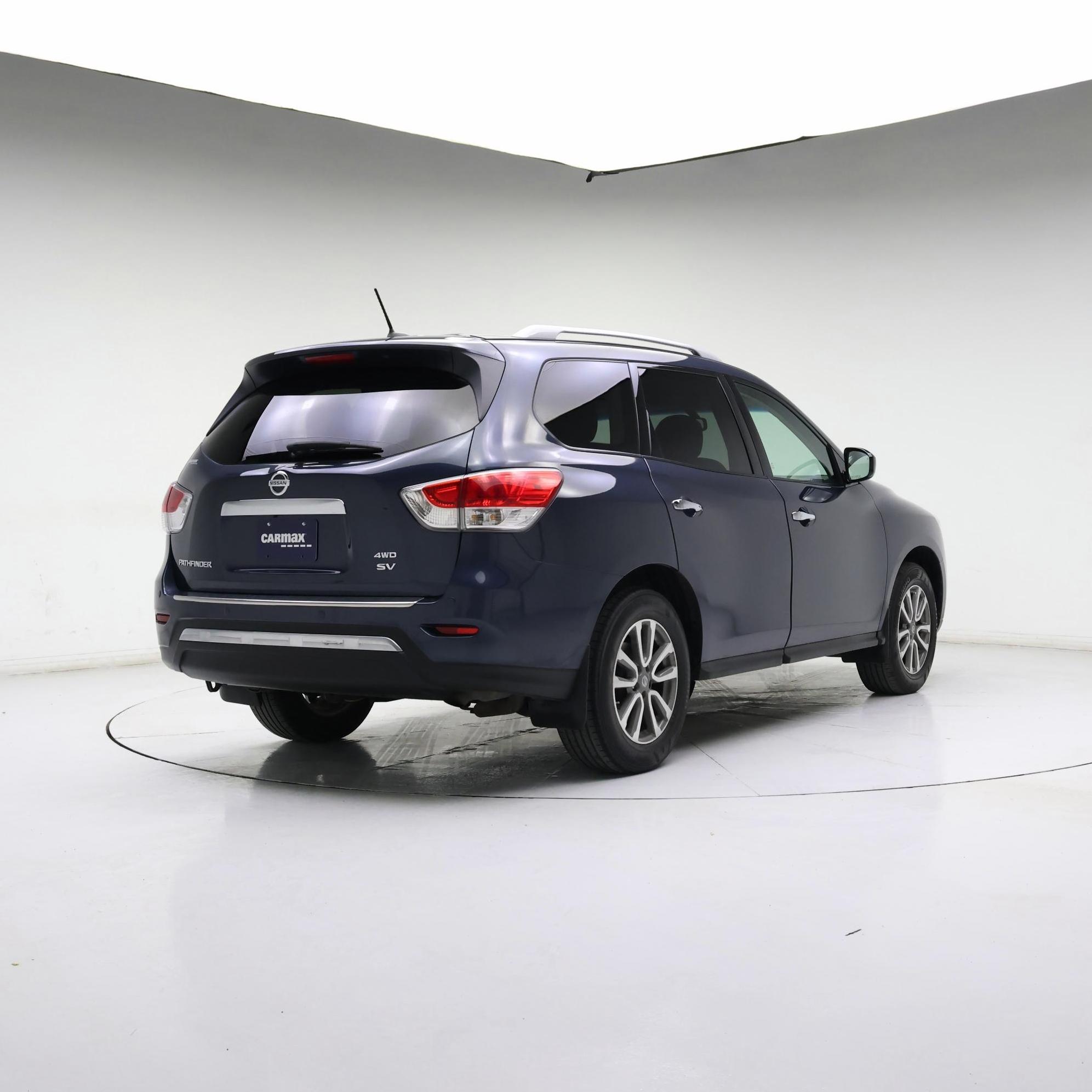 Thumbnail: 2016 Nissan Pathfinder - 8