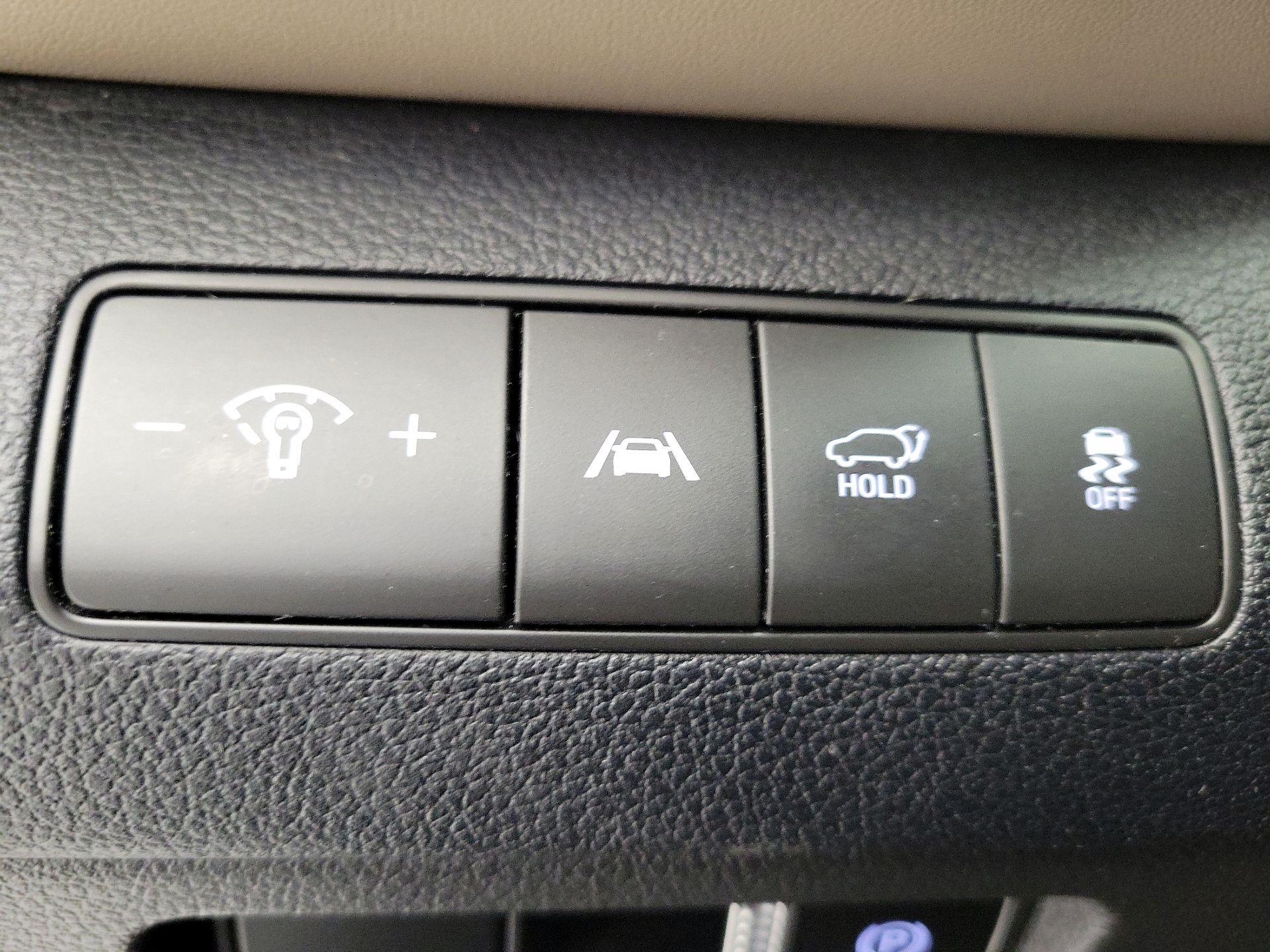 Thumbnail: 2023 Hyundai Santa Fe - 13