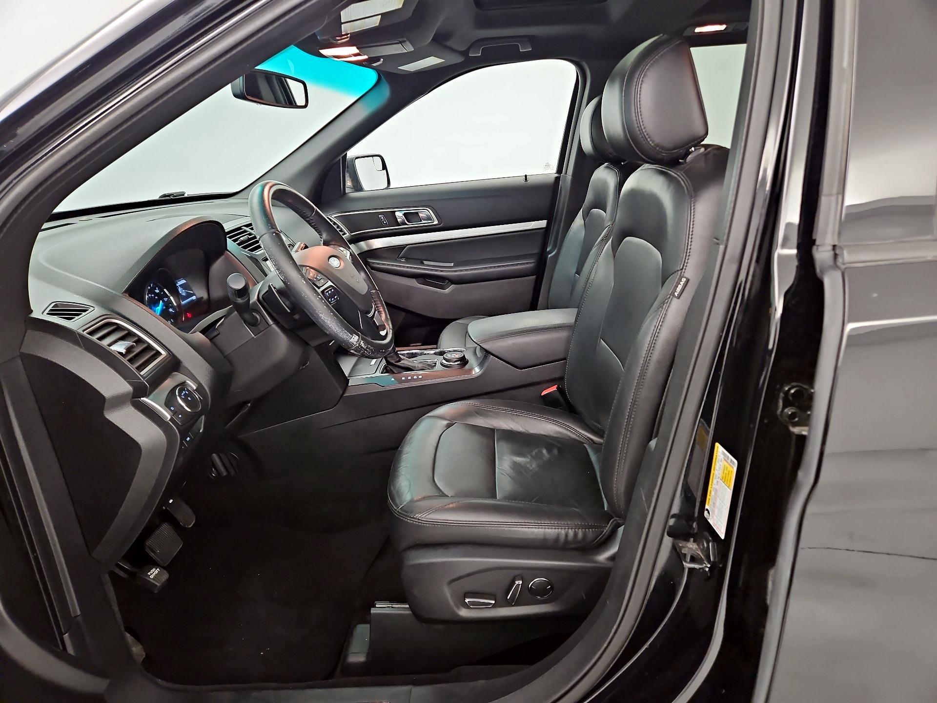 Thumbnail: 2016 Ford Explorer - 11