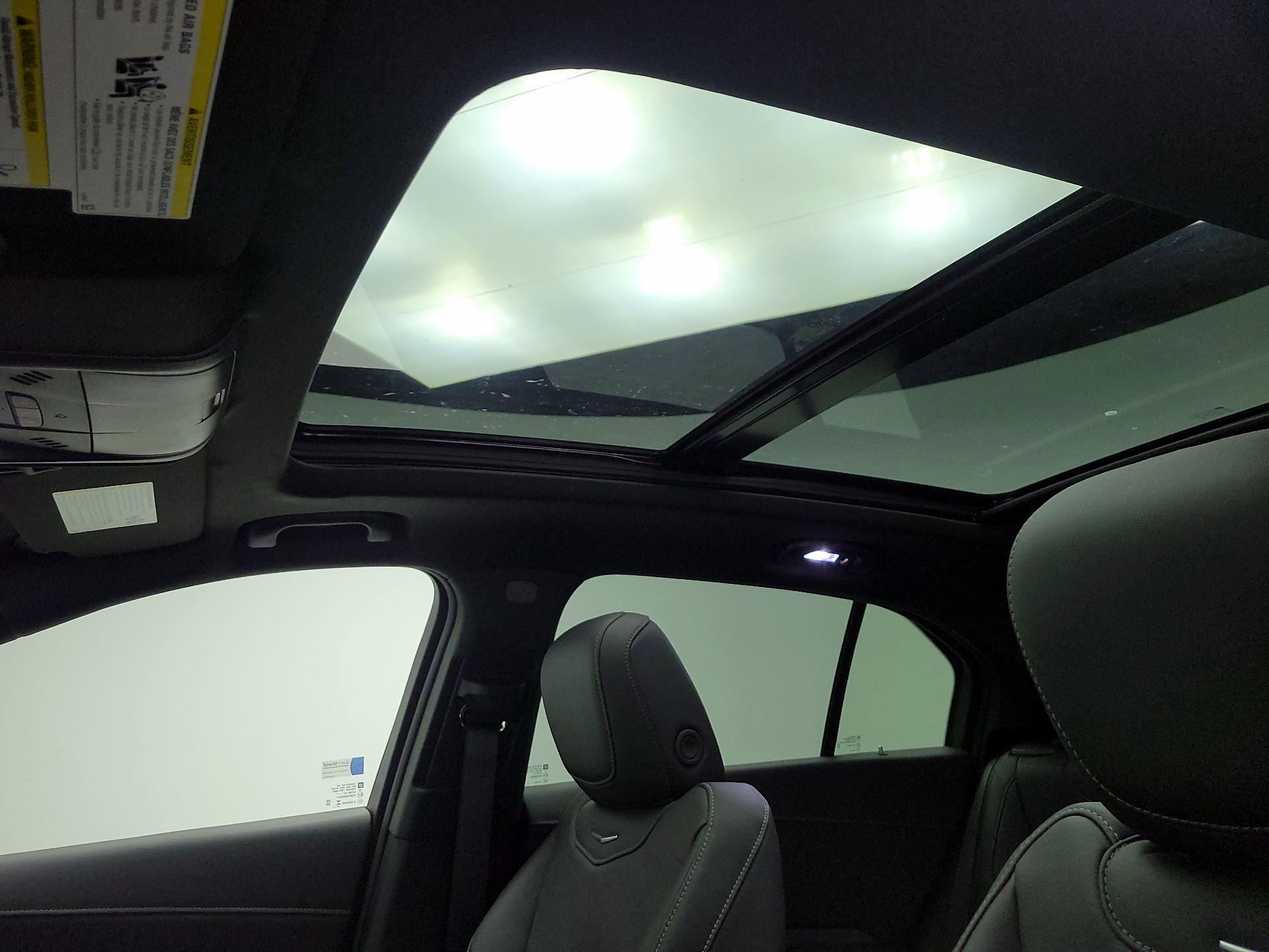 Thumbnail: 2025 Cadillac XT4 - 20