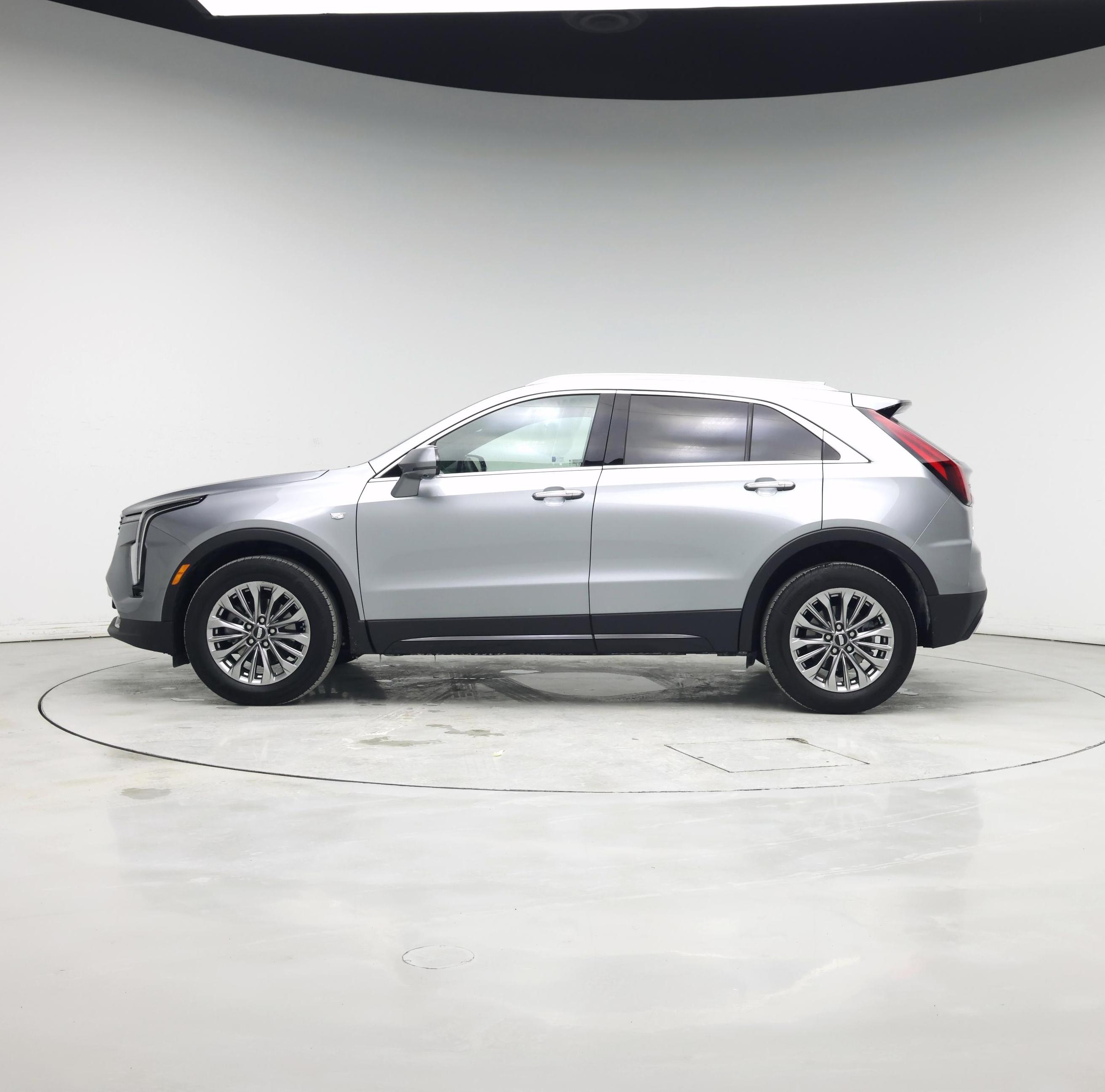 Thumbnail: 2025 Cadillac XT4 - 3