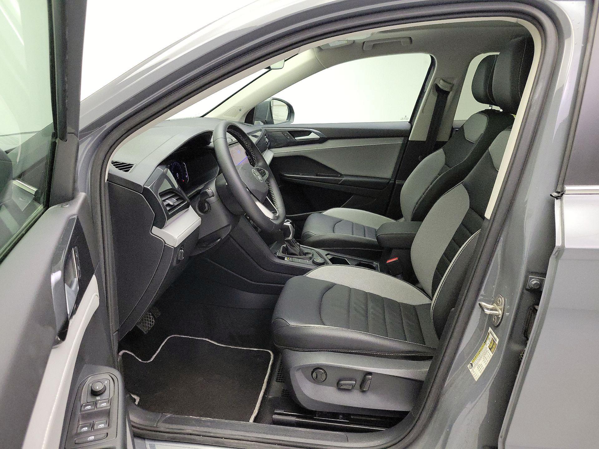 Thumbnail: 2023 Volkswagen Taos - 11