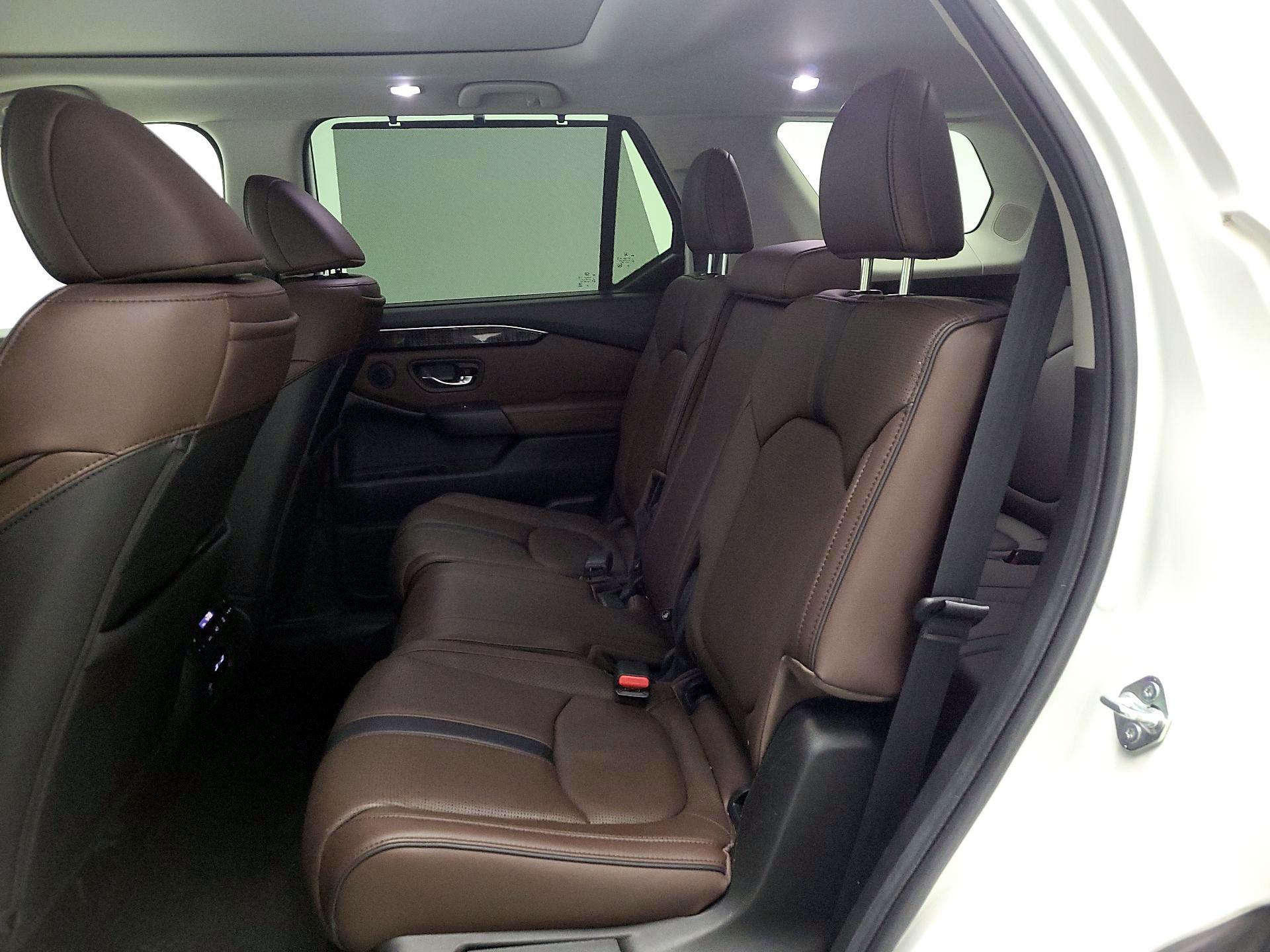 Thumbnail: 2023 Honda Pilot - 18