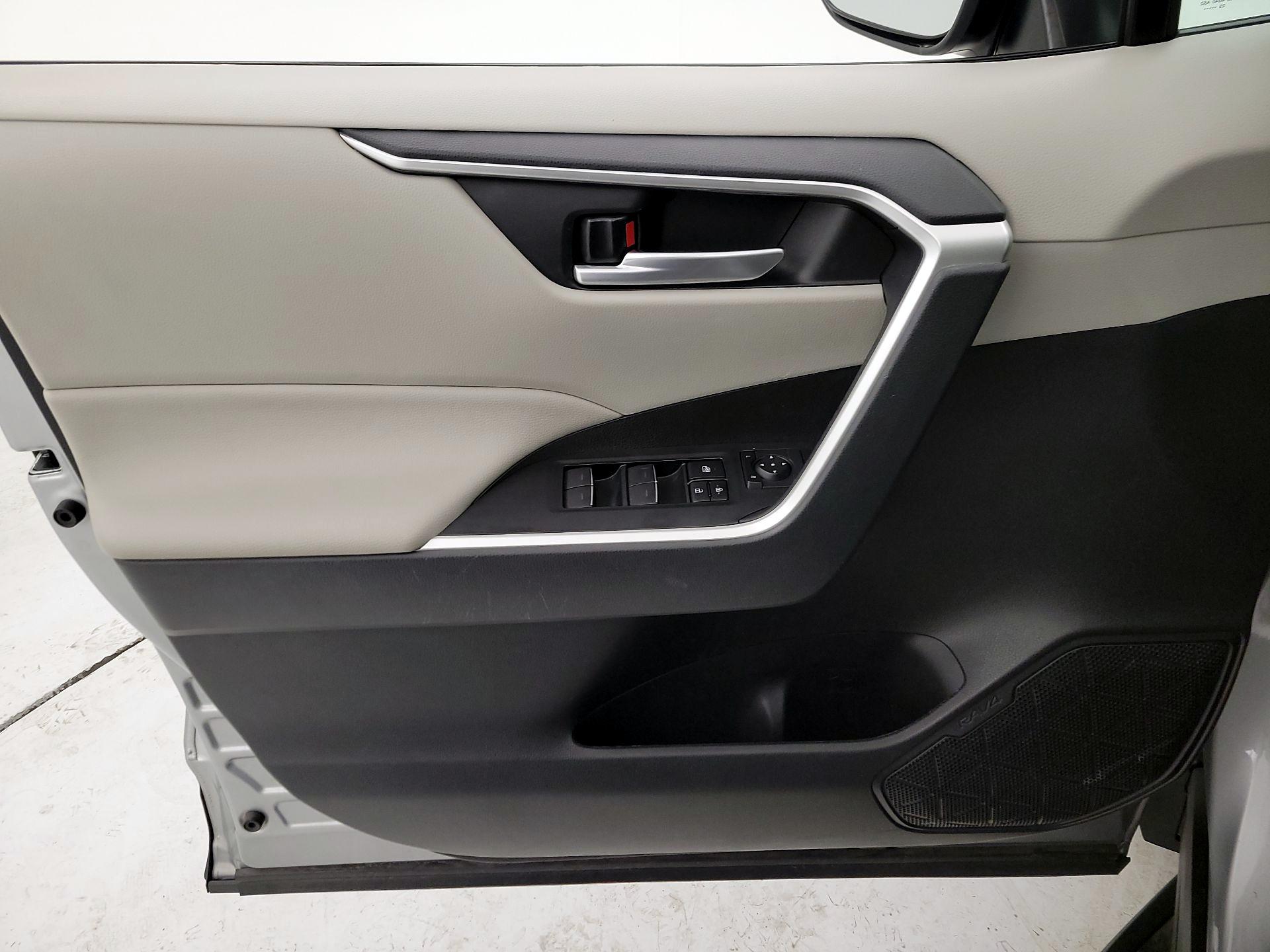 Thumbnail: 2024 Toyota RAV4 - 12