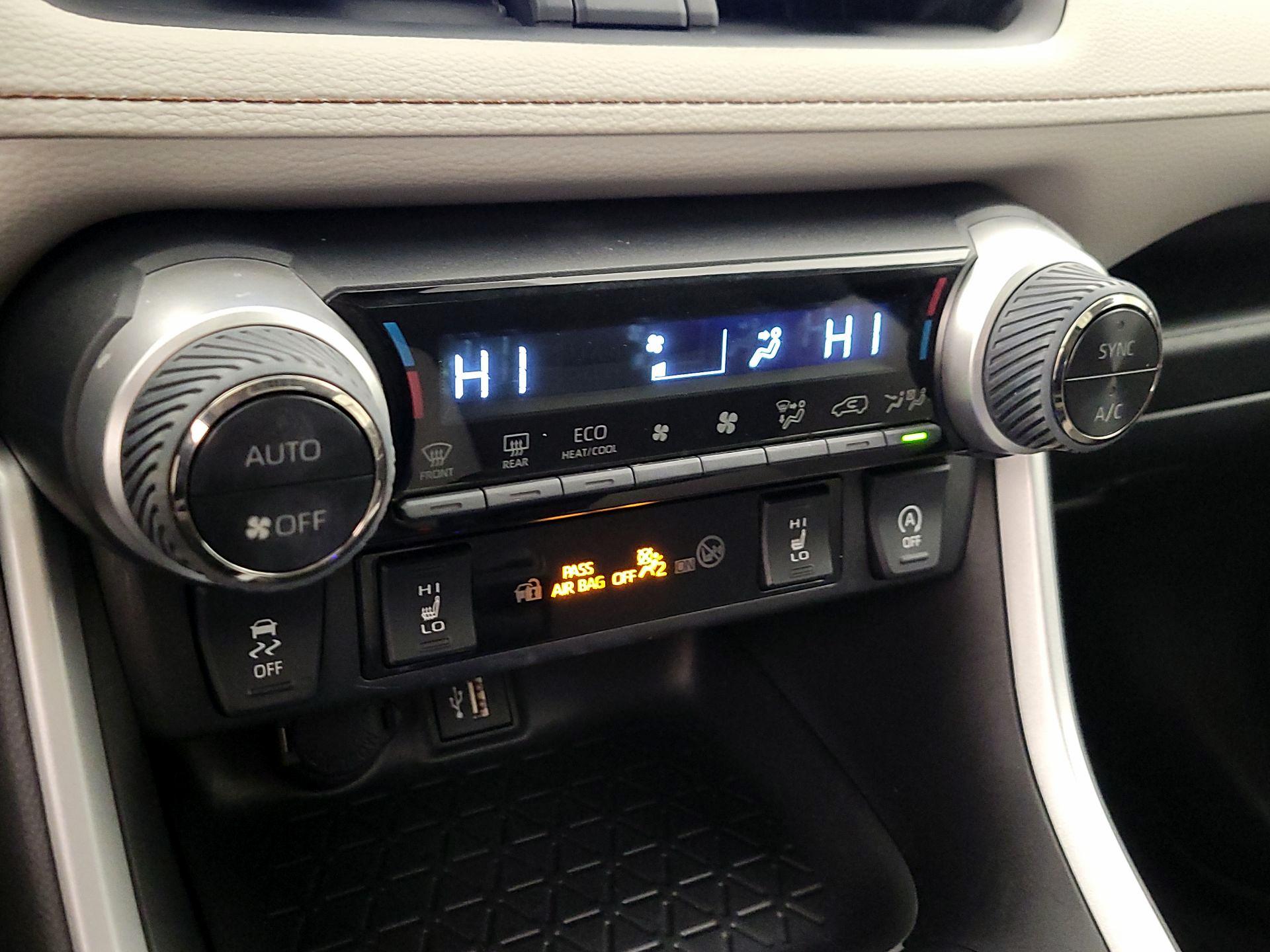 Thumbnail: 2024 Toyota RAV4 - 16