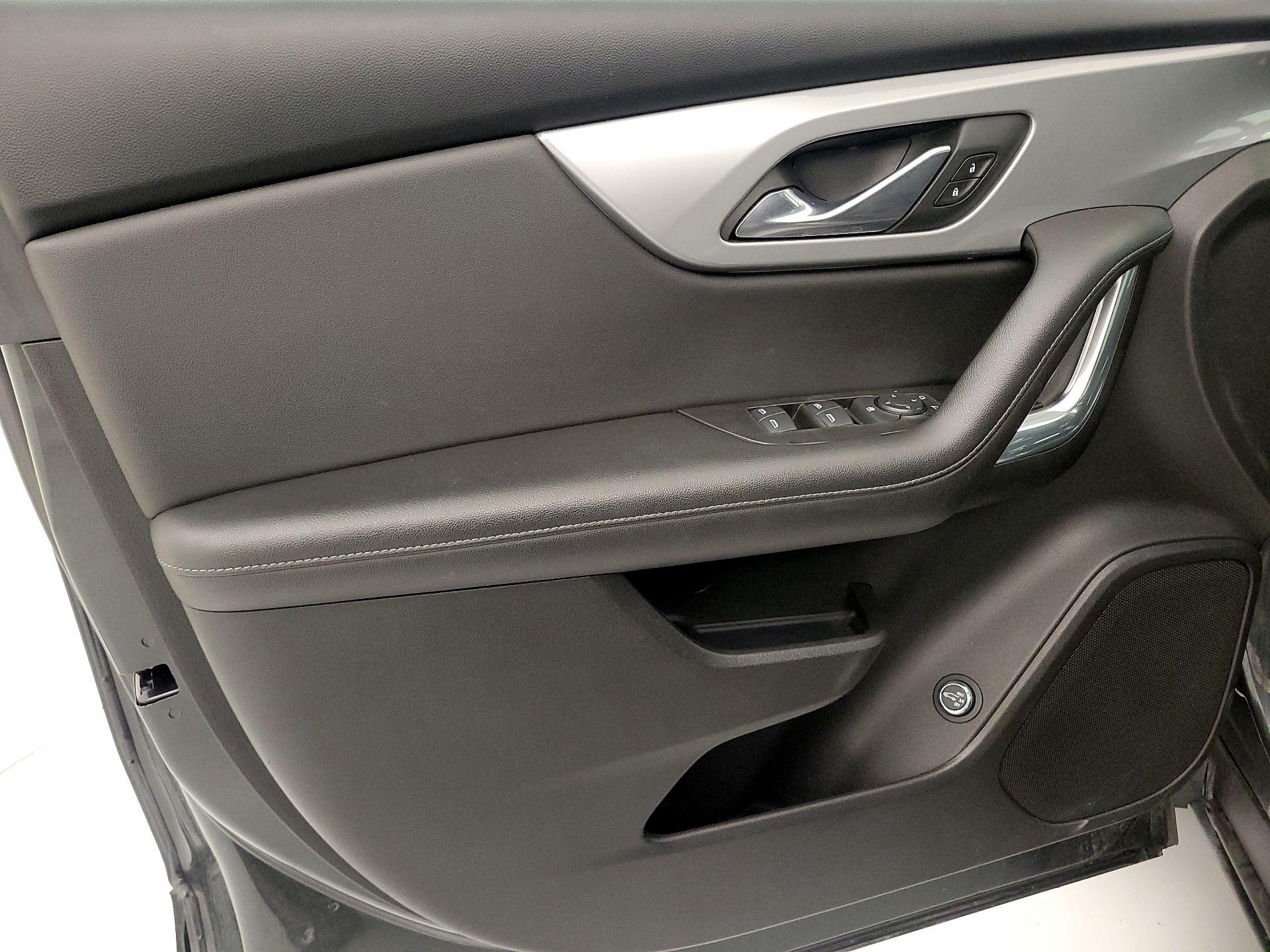 Thumbnail: 2020 Chevrolet Blazer - 12