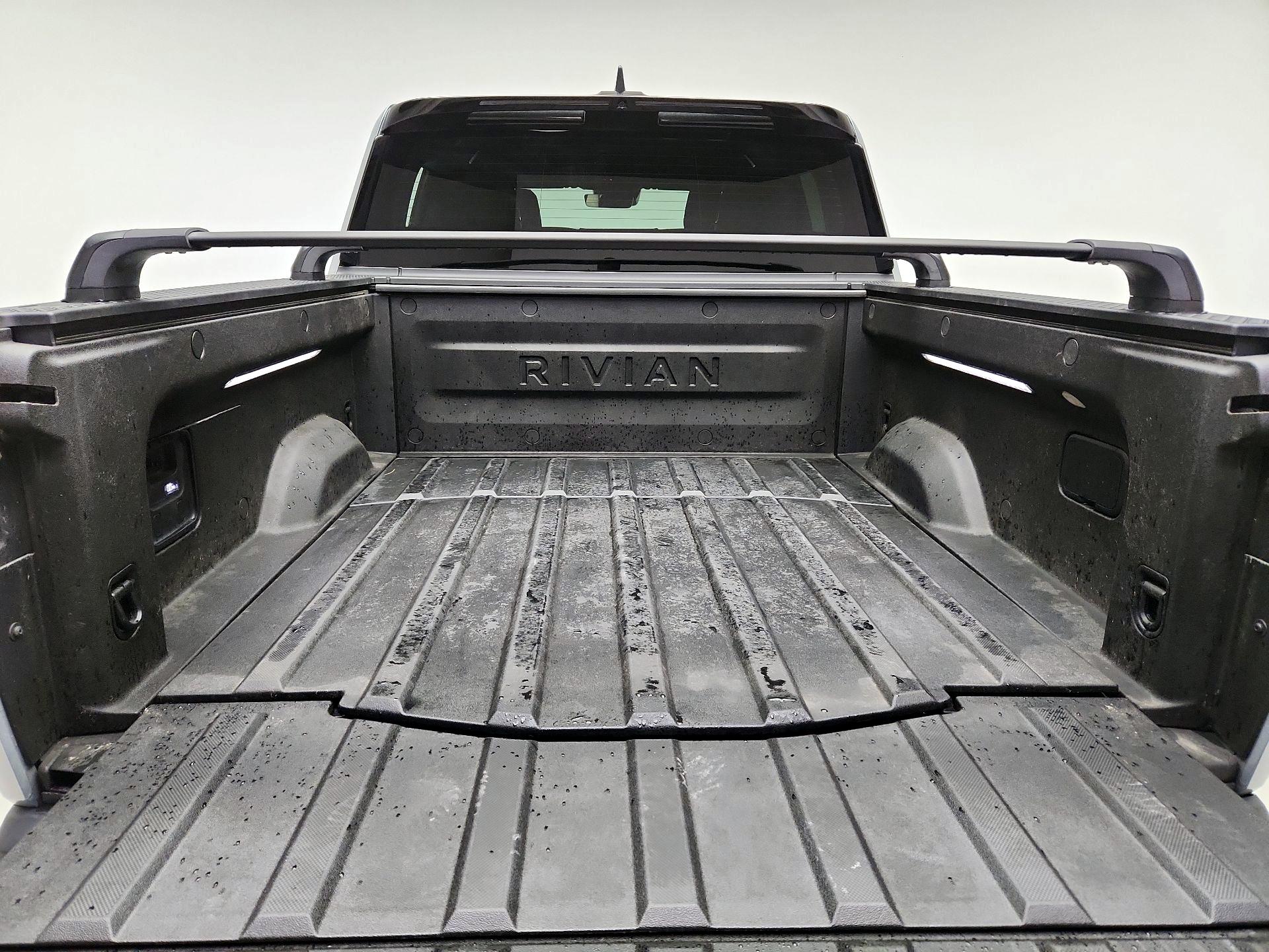 Thumbnail: 2024 Rivian R1T - 19