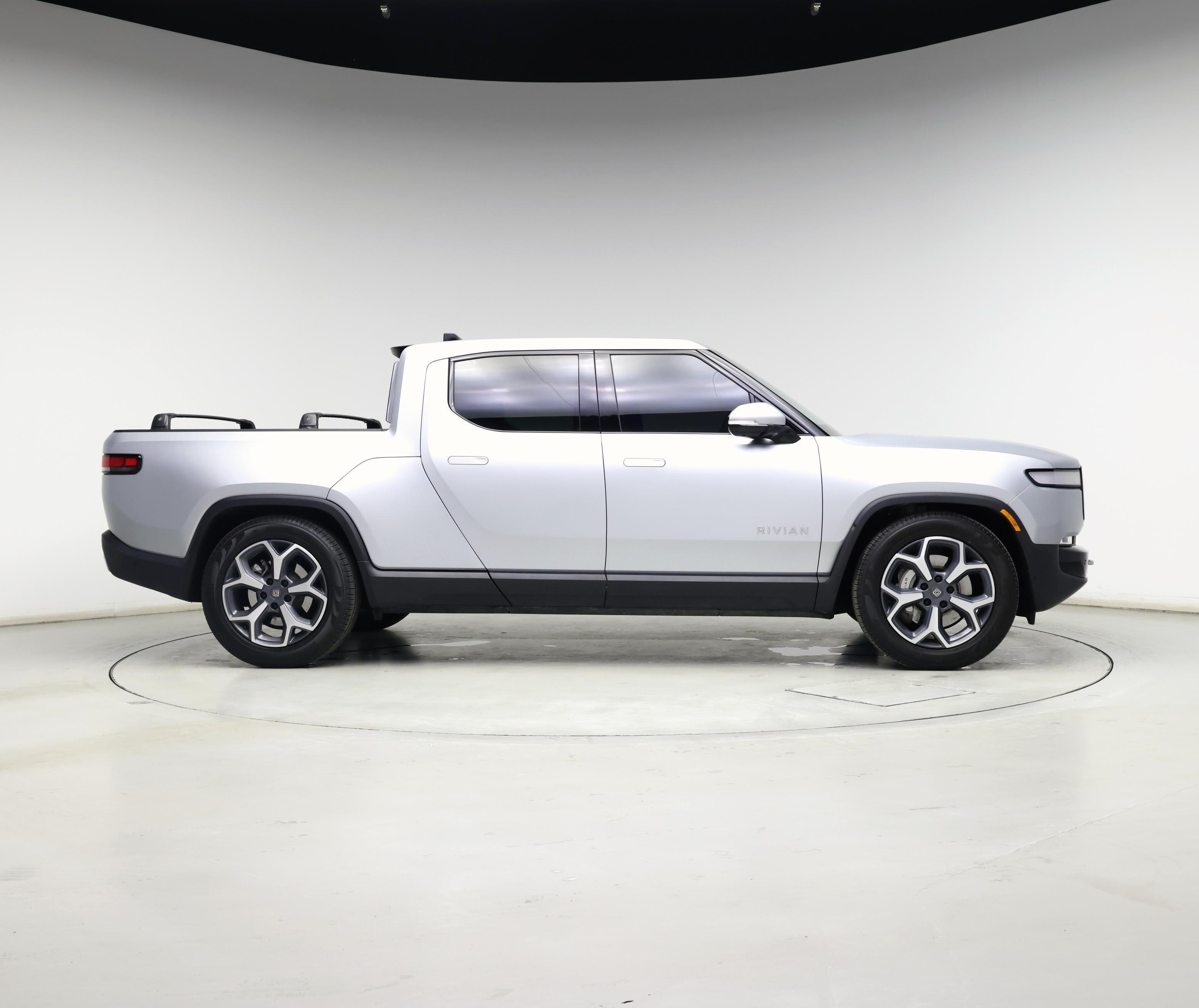 Thumbnail: 2024 Rivian R1T - 7