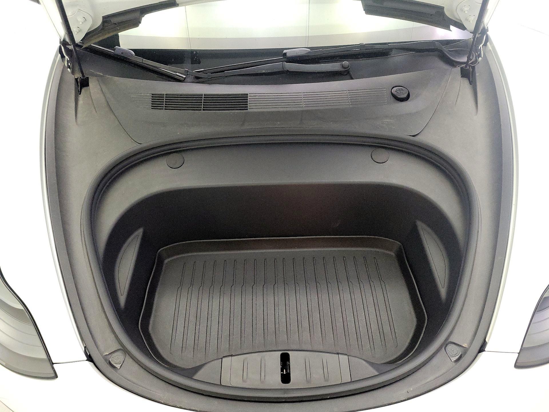 Thumbnail: 2022 Tesla Model 3 - 20