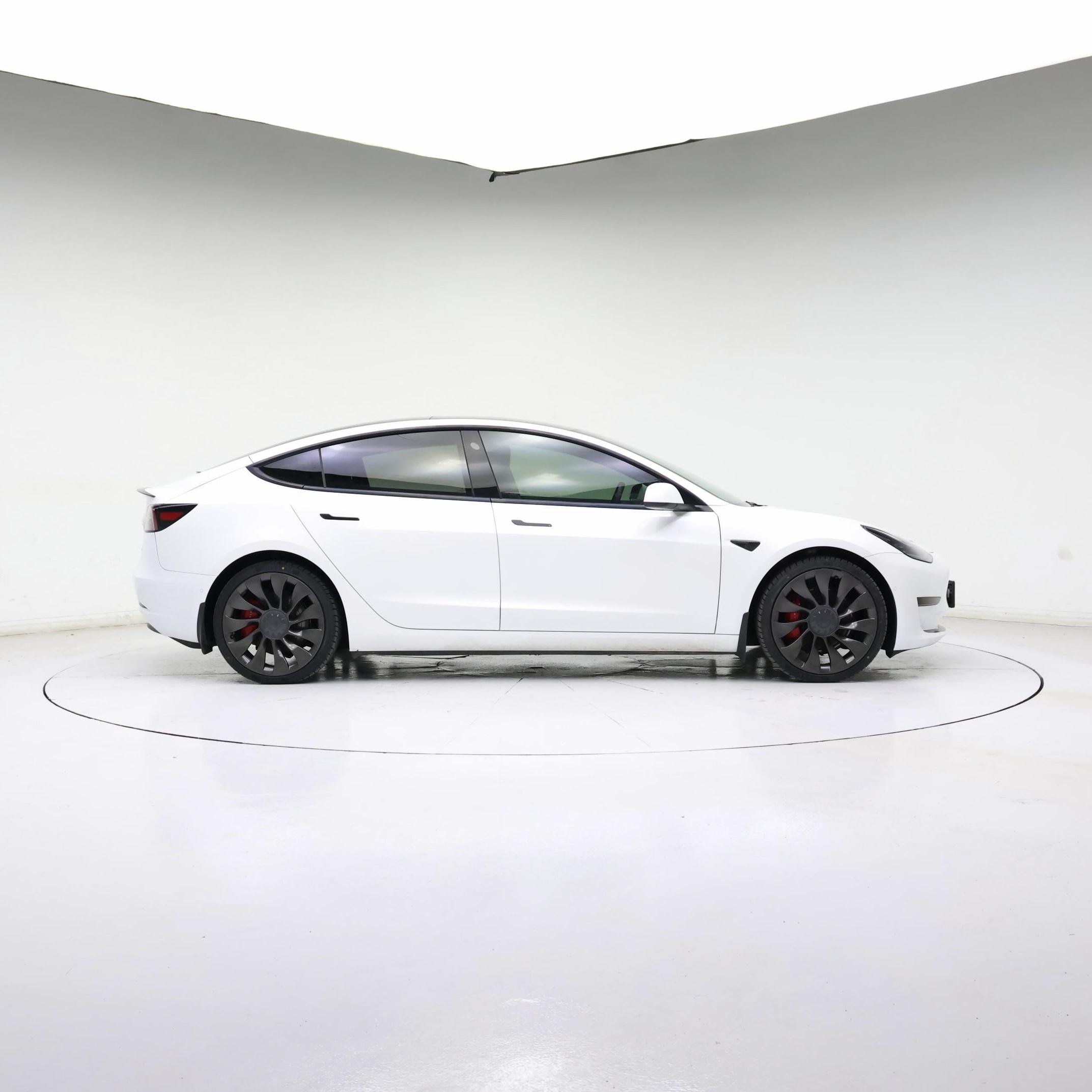 Thumbnail: 2022 Tesla Model 3 - 7