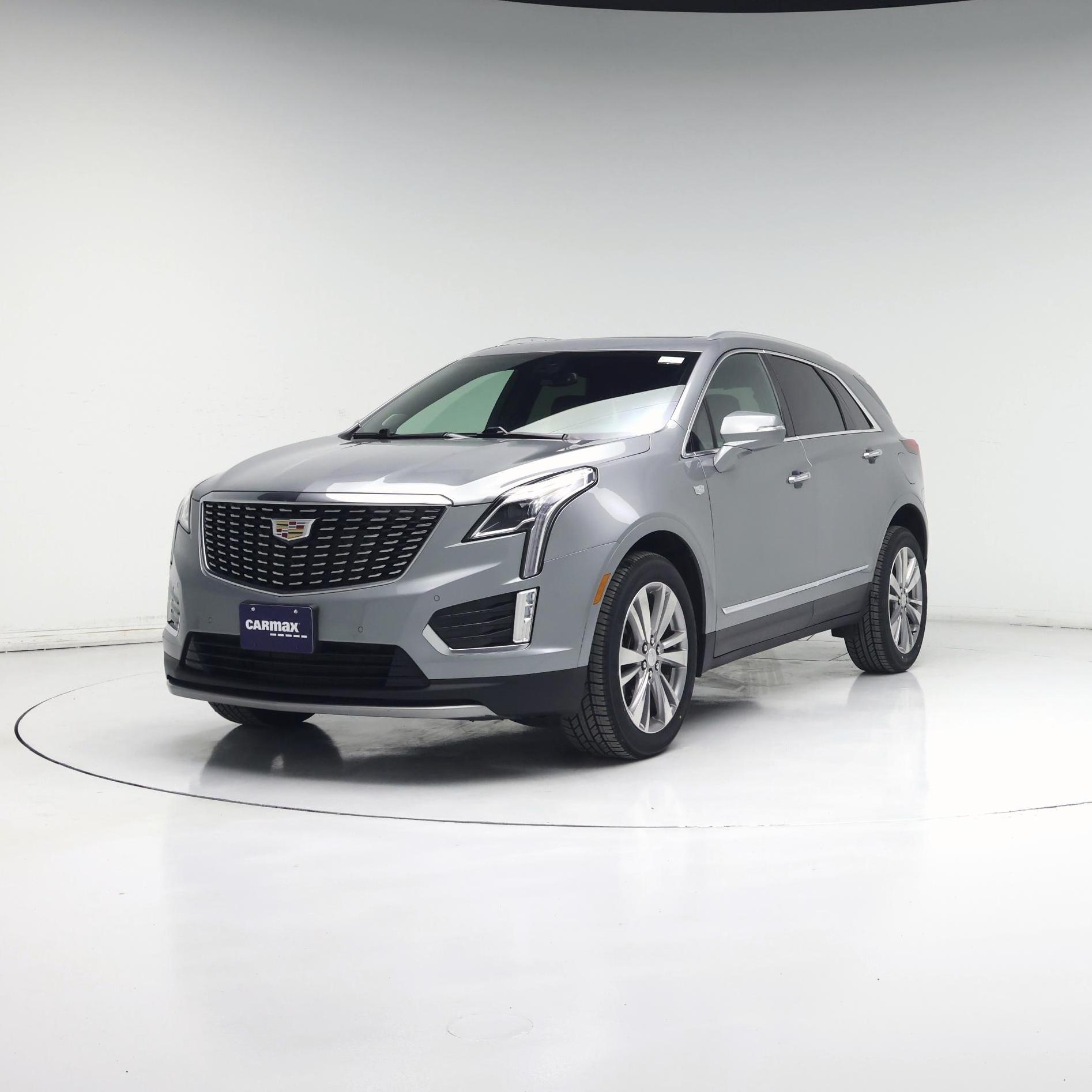 Thumbnail: 2024 Cadillac XT5 - 4