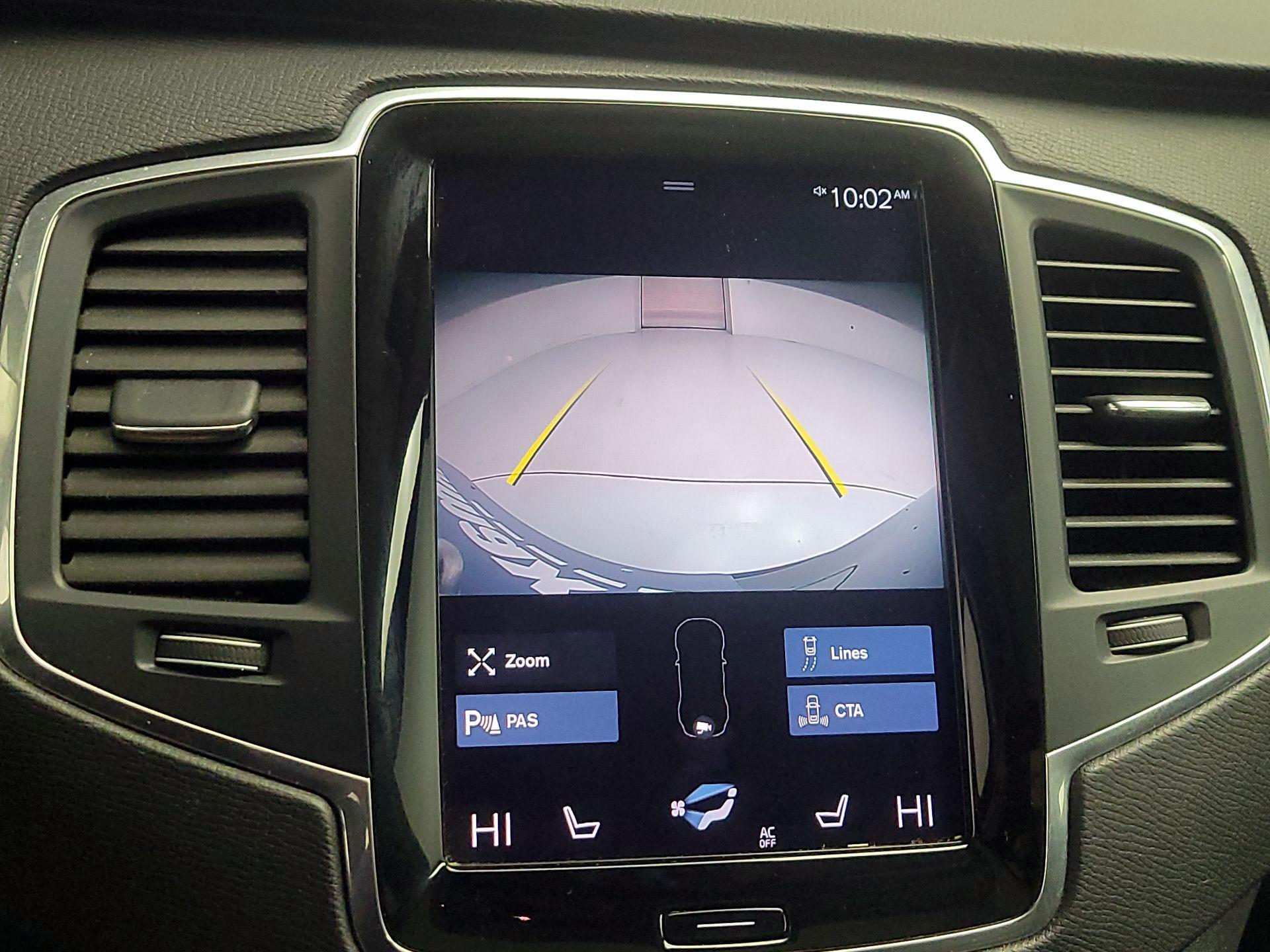 Thumbnail: 2020 Volvo XC90 - 14